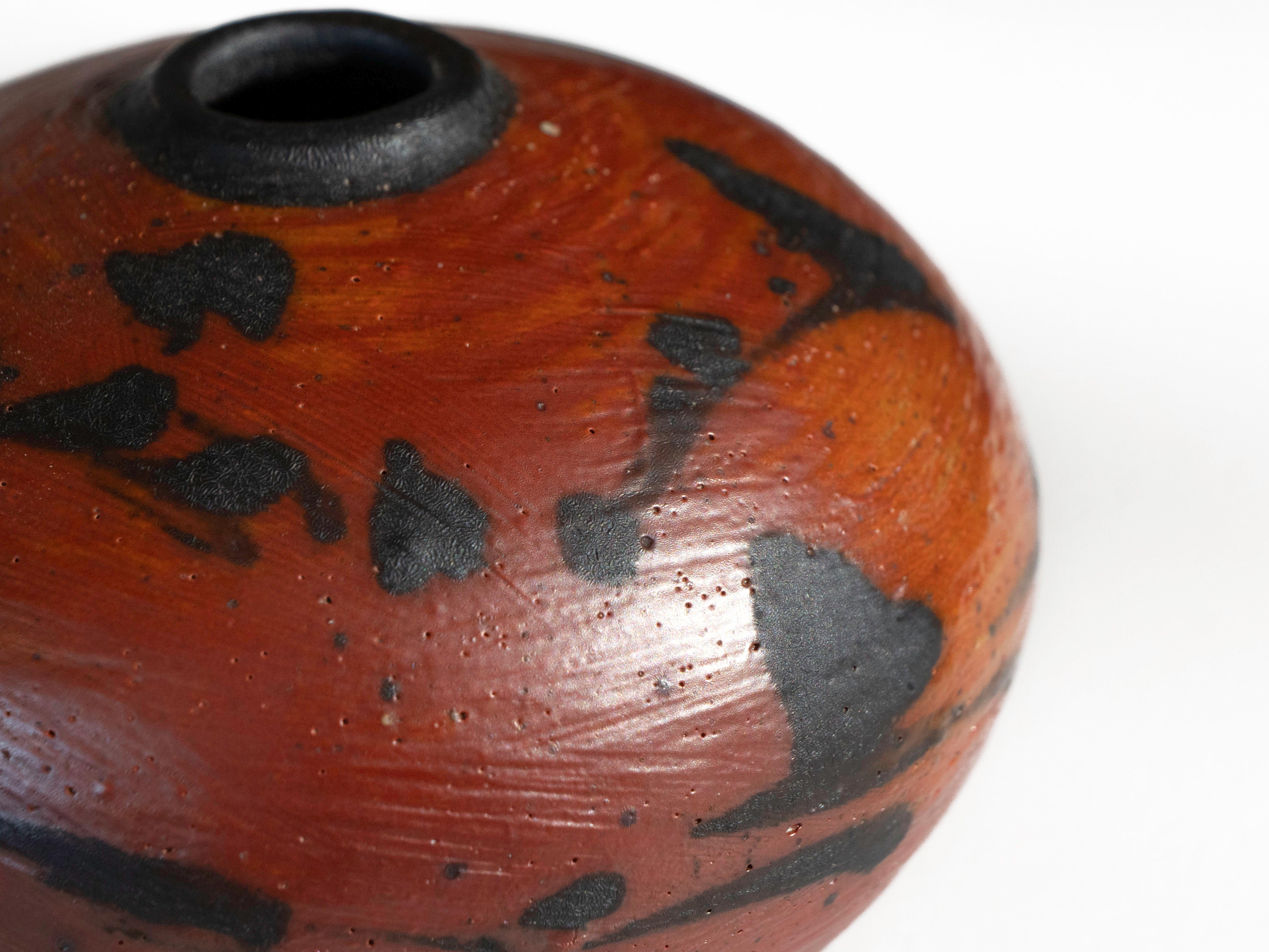 20ième siècle Vase à bourgeons en céramique Vivica & Otto Heino, années 1990 en vente