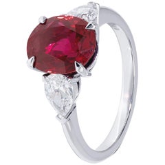 GRS Certified Vivid 3.17 Carat Red Ruby Ring with White Diamonds on Platinum