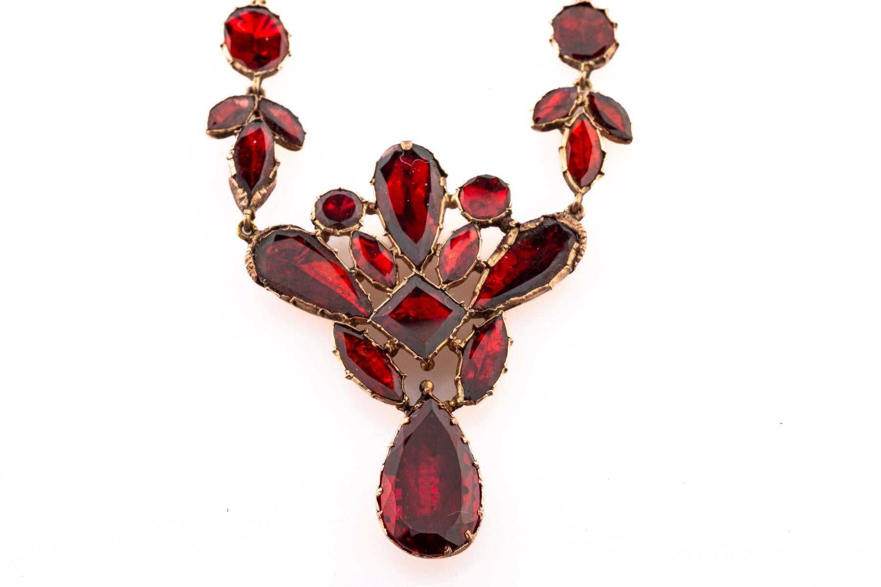 Vivid Antike georgianische Granat-Halskette ca. 1820 im Zustand „Hervorragend“ im Angebot in Stamford, CT