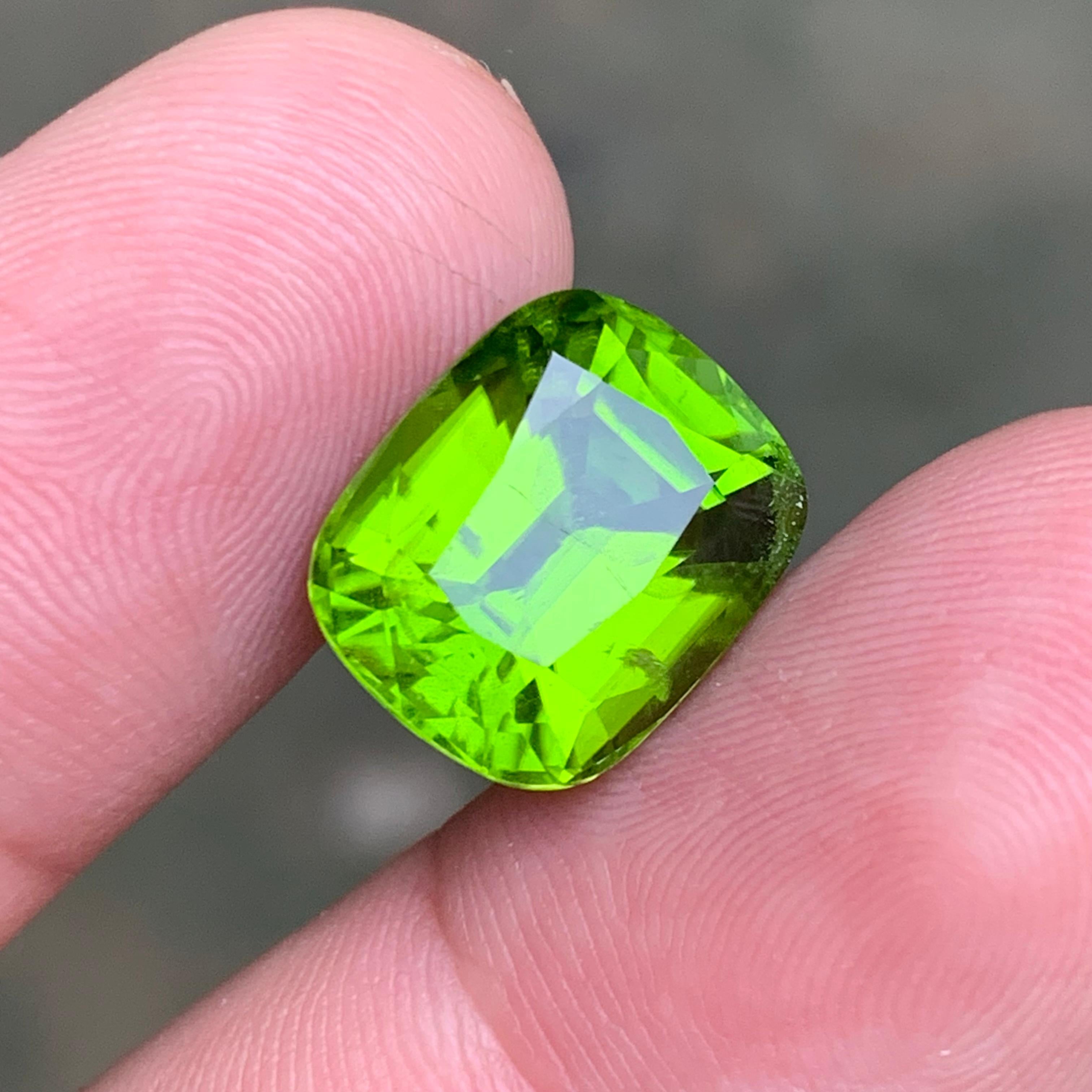 Vivid Apple Green Natural Peridot Anhänger, Ring Edelstein 11,15 Ct Cushion Cut 4