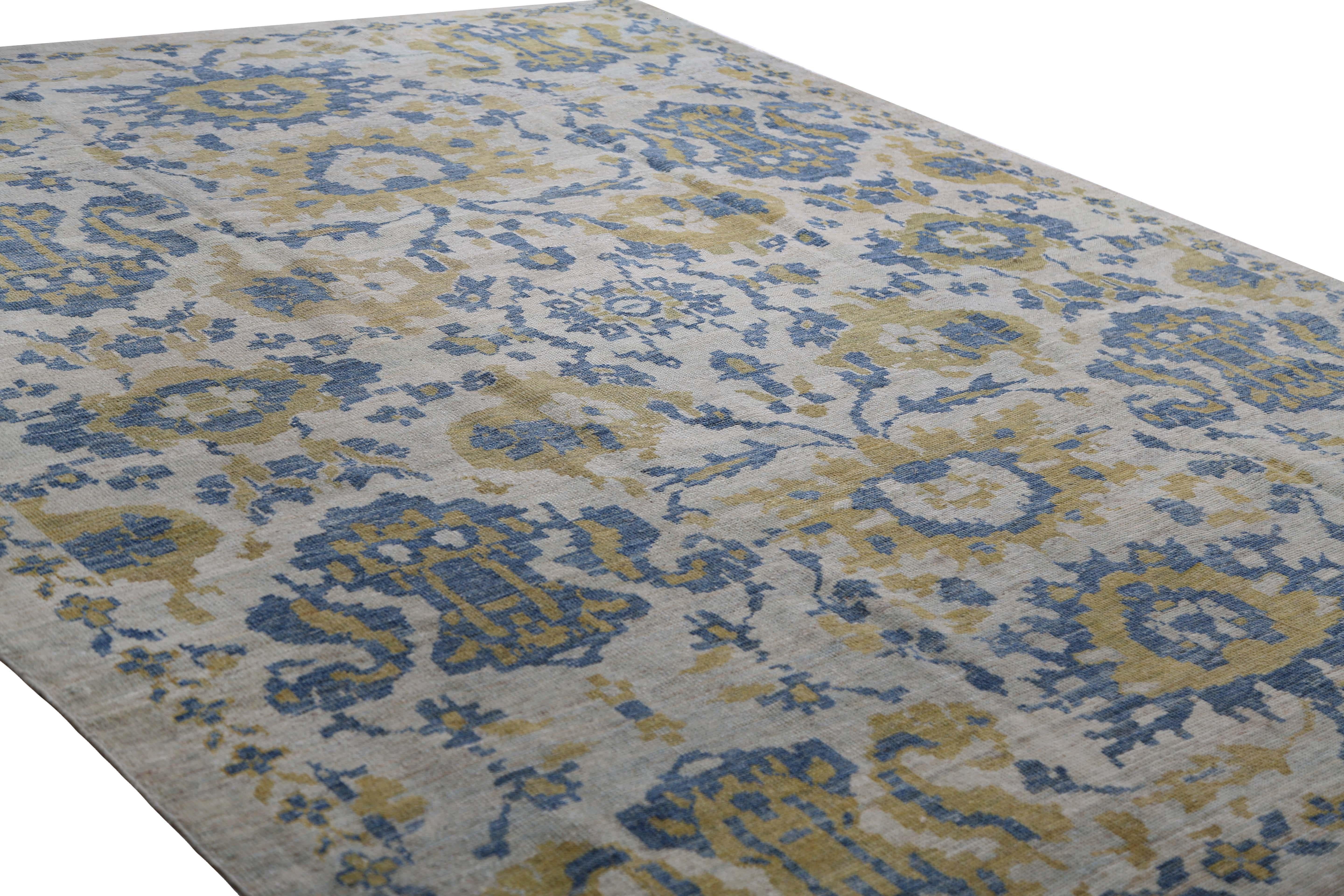 Vivid Blue and Yellow Turkish Sultanabad Rug For Sale 4