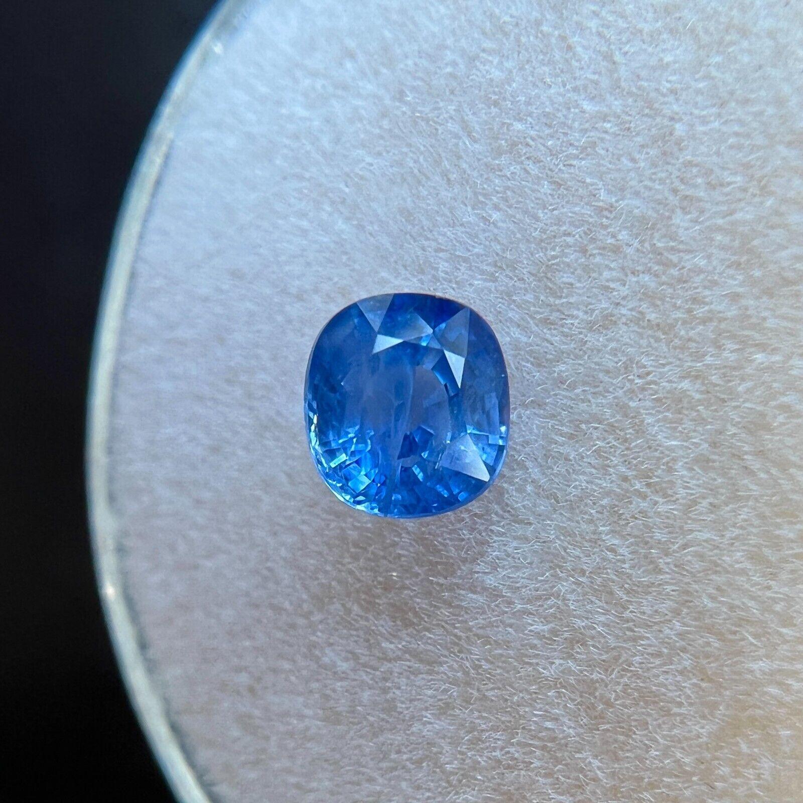 Seltener loser Edelstein mit lebhaftem blauem Ceylon-Saphir 0,80 Karat im Kissenschliff für Damen oder Herren