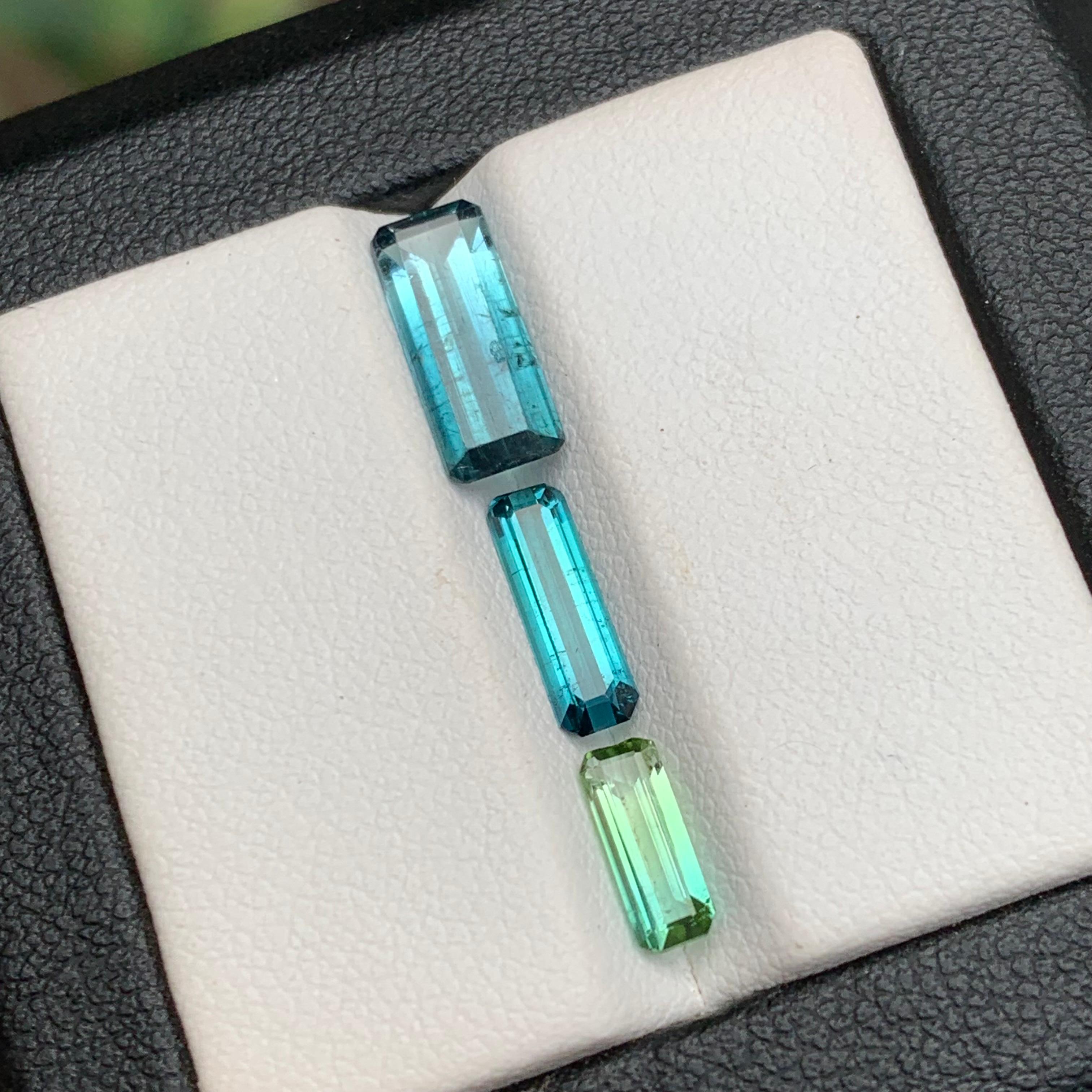 Vivid Blue & Green Bicolor Natural Tourmaline Gemstones Lot 3.10 Ct Emerald Cut In New Condition For Sale In Peshawar, PK