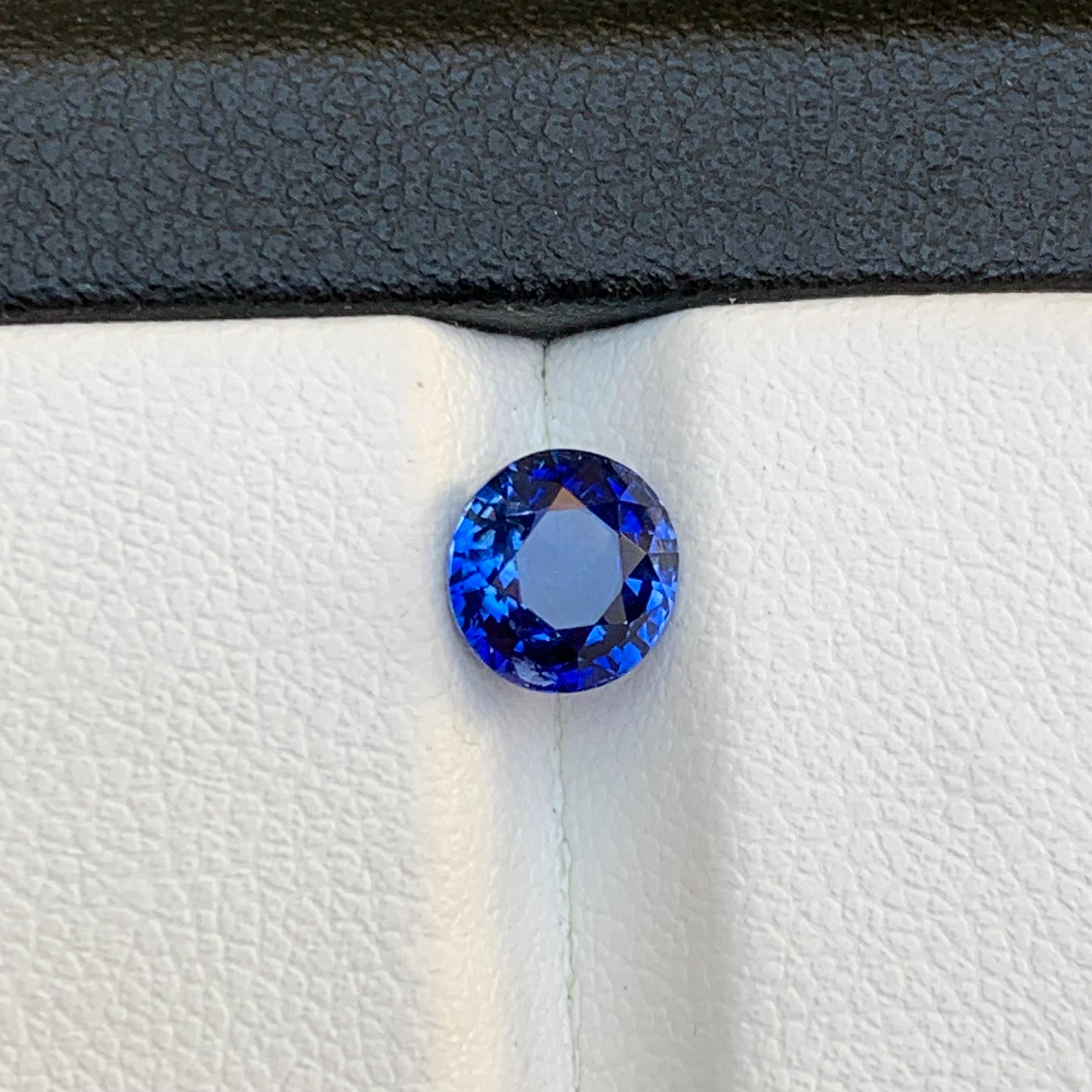 Vivid Blue Natural Sapphire Loose Gemstone for Ring, Necklace Pendant or any other Jewelry Setting Oval Cut from Sri Lanka (Ceylon)!!

💎 GEMSTONE TYPE: Sapphire
⚖️ WEIGHT: 1.34 Carat
🪚 SHAPE & CUT: Oval Cut
📏 SIZE (MM): 6.21 x 5.84 x 4.20
🌈