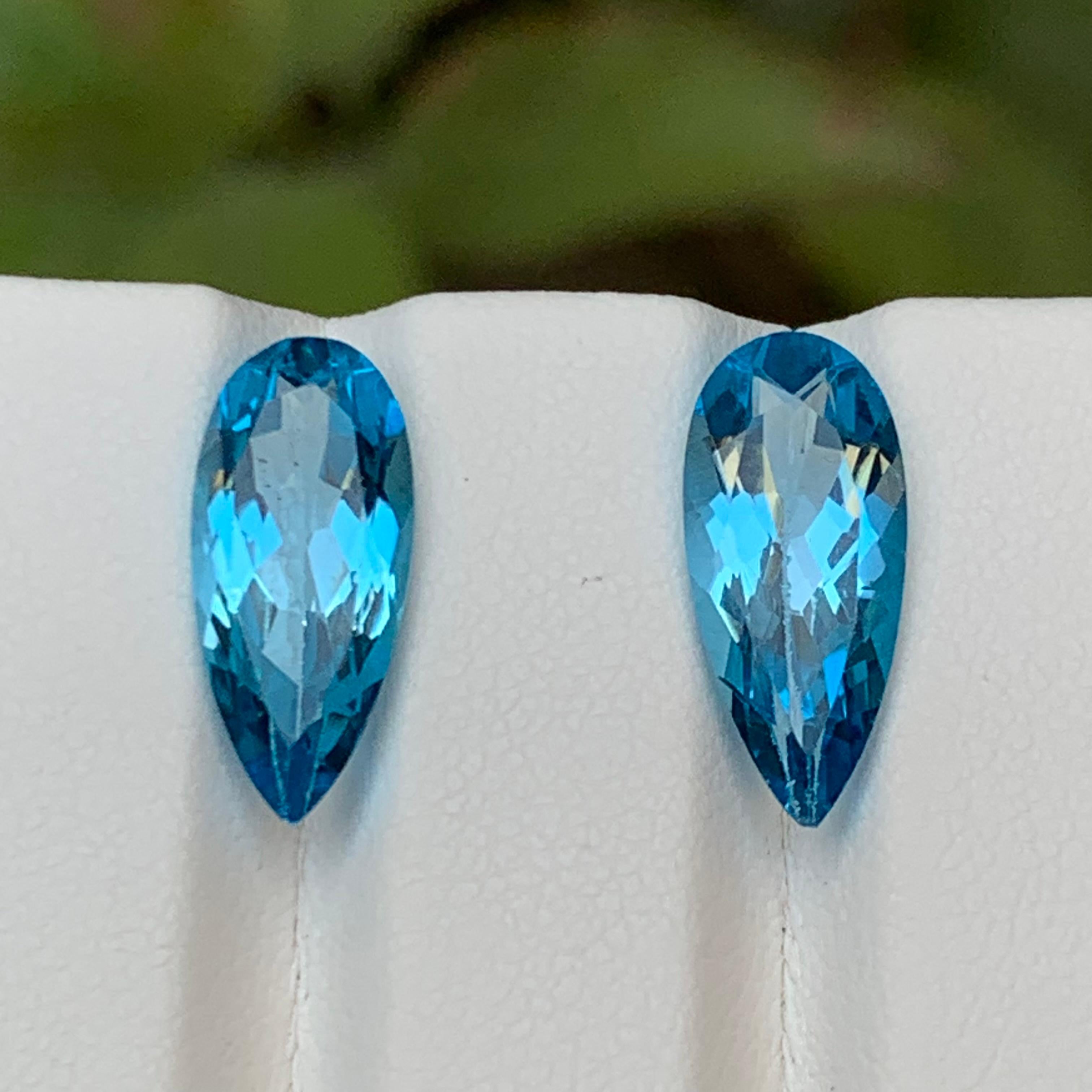 Vivid Blue Natural Swiss Topaz Loose Gemstone Pair for Earrings 8.90 Ct Pear Cut For Sale 4