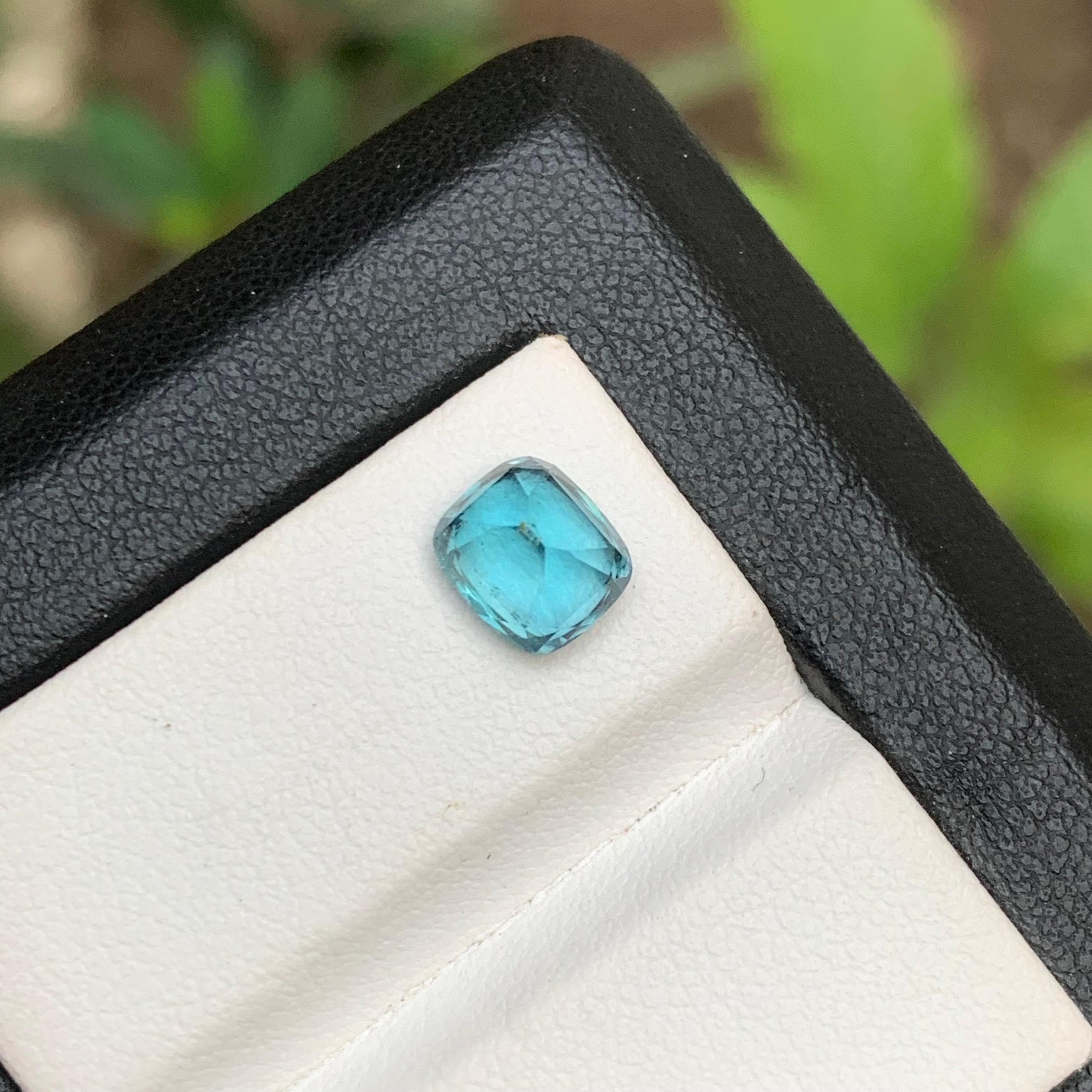 Vivid Blue Natural Tourmaline Ring Loose Gemstone 1.75 Ct Cushion Cut  Joaillerie Neuf - En vente à Peshawar, PK