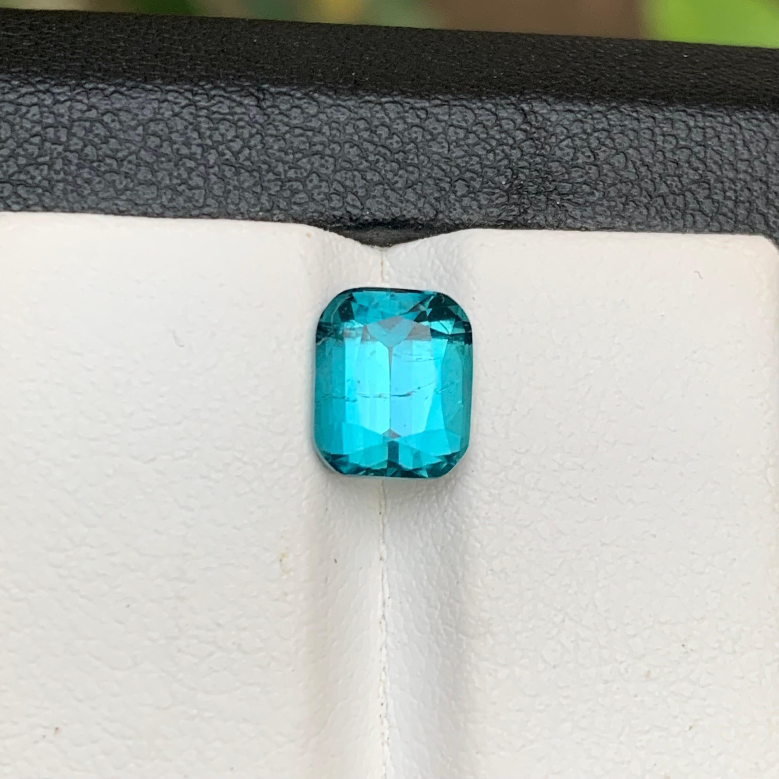 Vivid Blue Natural Tourmaline Ring Loose Gemstone 2.50 Ct Cushion Cut  Jewelry For Sale 5