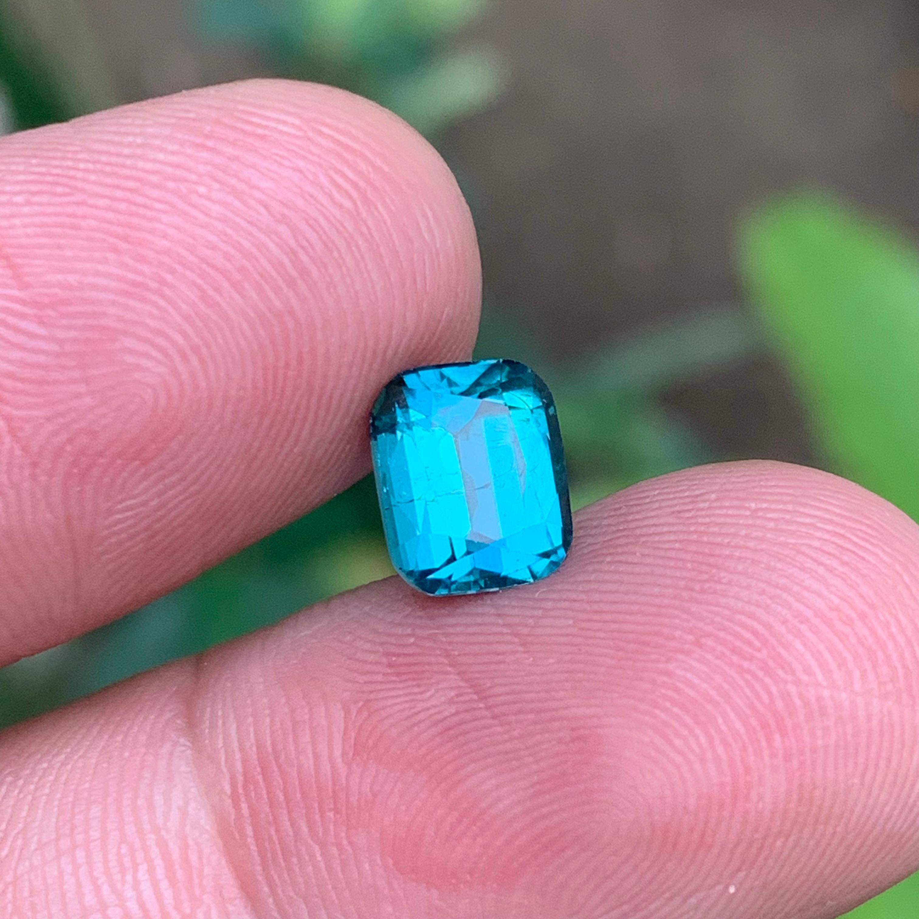 Vivid Blue Natural Tourmaline Ring Loose Gemstone 2.50 Ct Cushion Cut  Jewelry For Sale 6