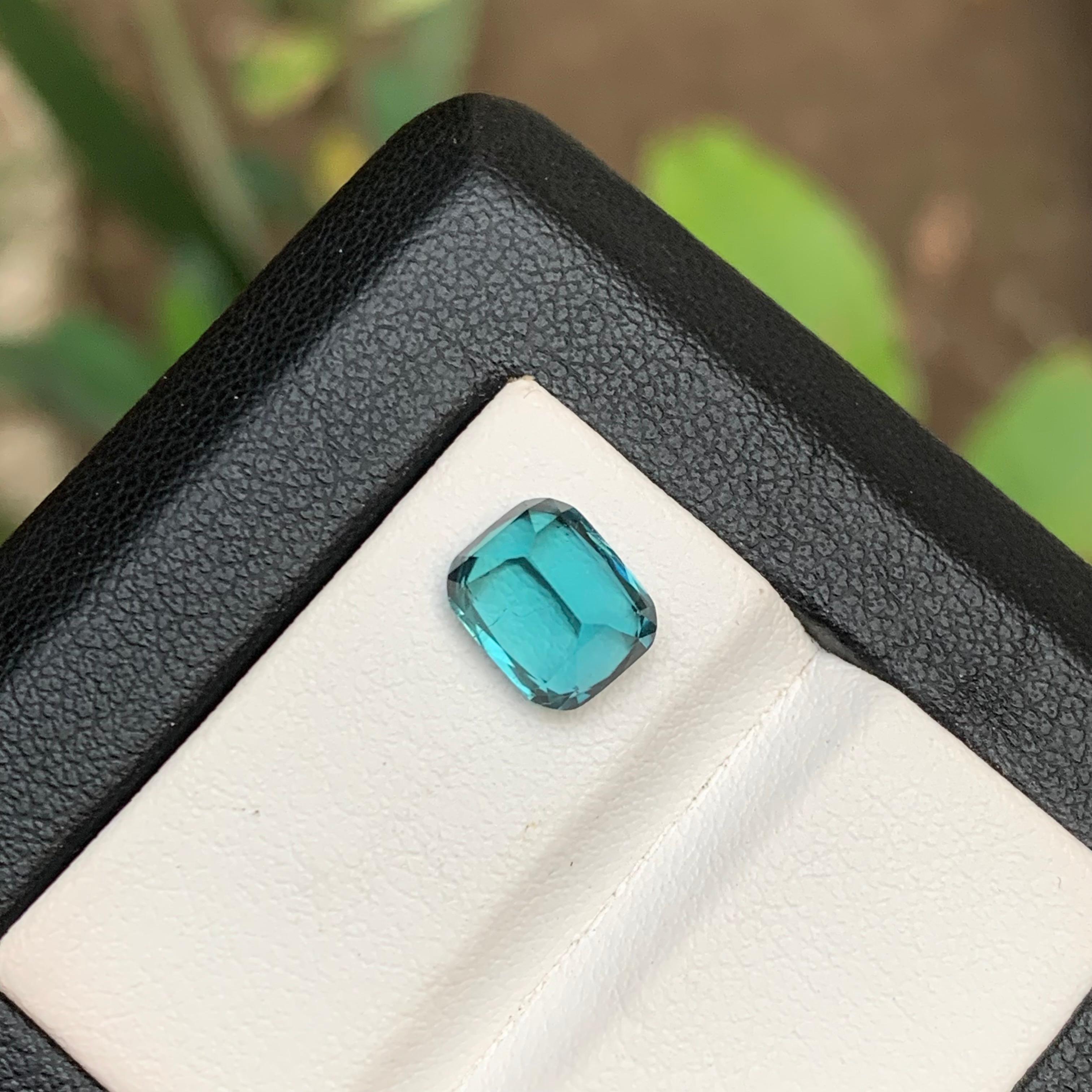 Vivid Blue Natural Tourmaline Ring Loose Gemstone 2.50 Ct Cushion Cut  Jewelry In New Condition For Sale In Peshawar, PK