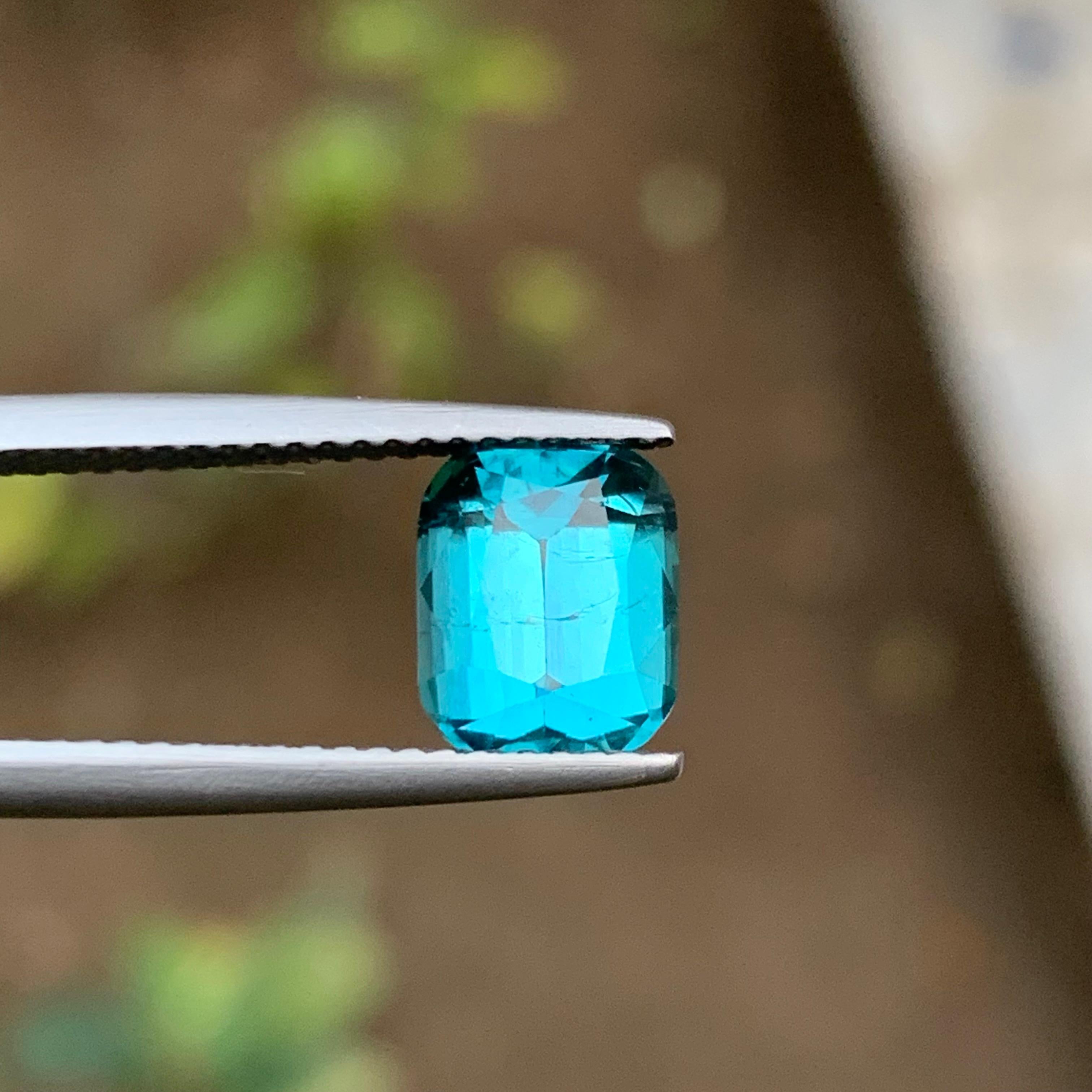 Vivid Blue Natural Tourmaline Ring Loose Gemstone 2.50 Ct Cushion Cut  Jewelry For Sale 3