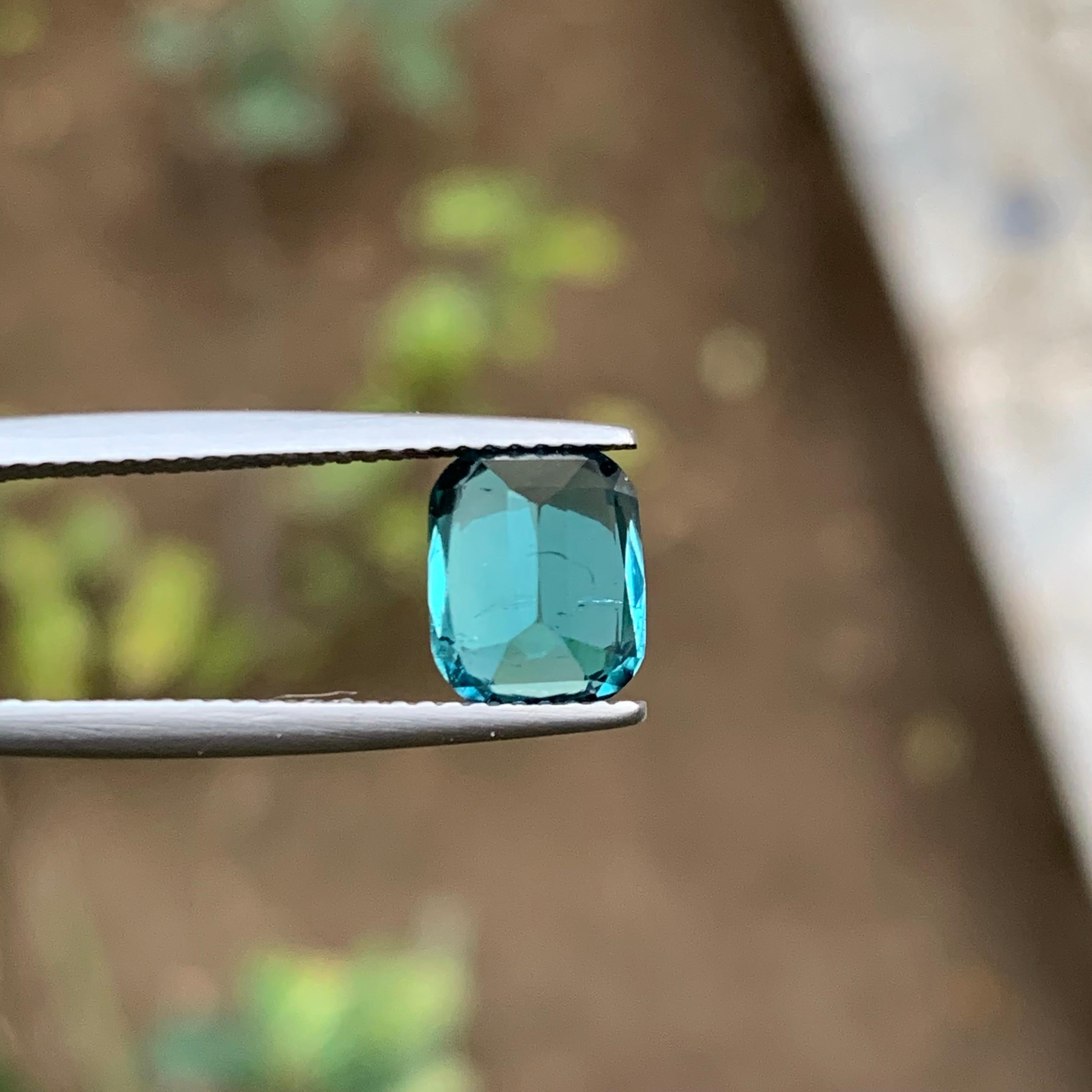 Vivid Blue Natural Tourmaline Ring Loose Gemstone 2.50 Ct Cushion Cut  Jewelry For Sale 4