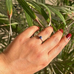 Anello ovale di lapislazzuli blu vivo in argento 925 per un anello unisex