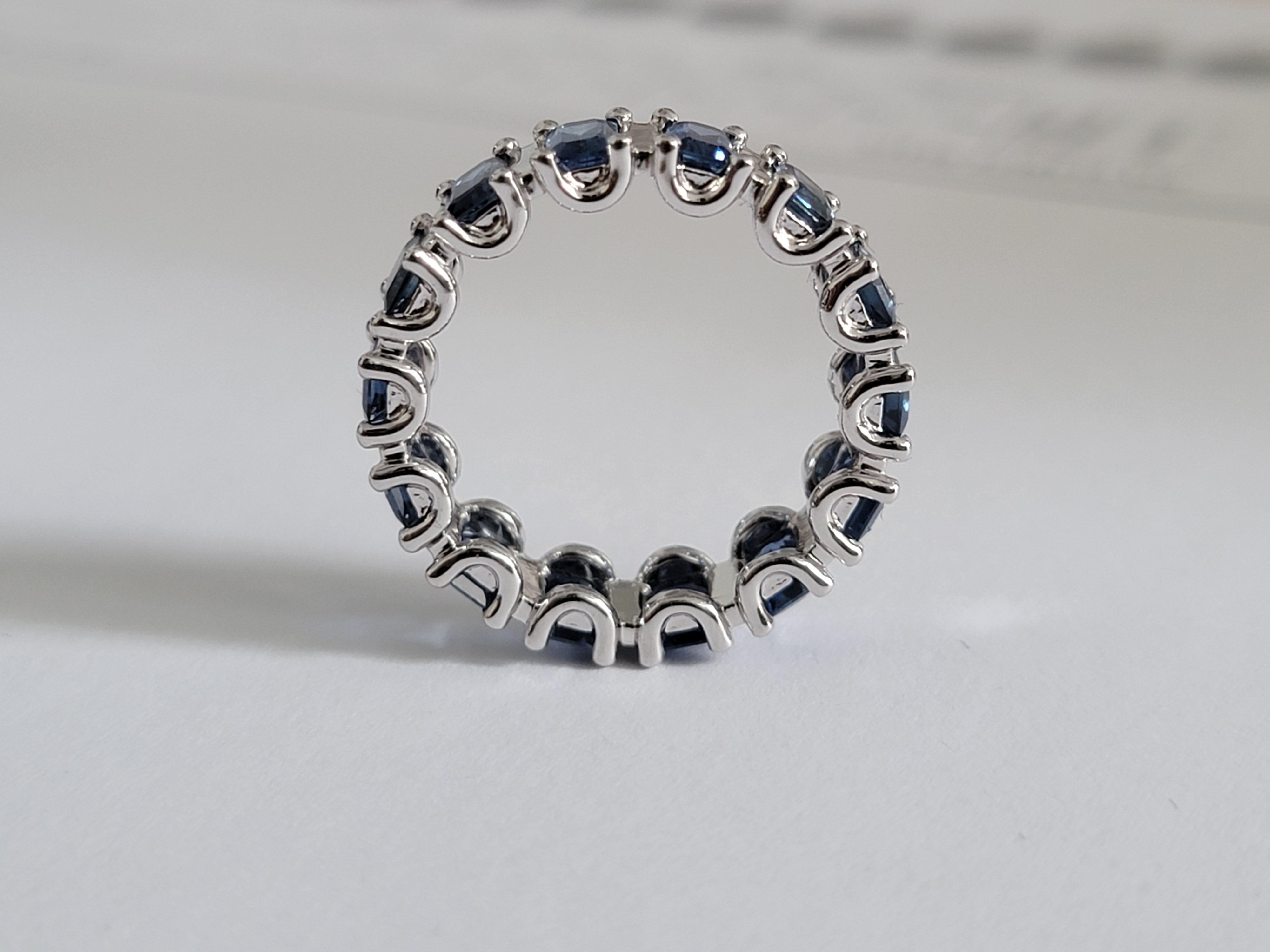 For Sale:  Vivid Blue Sapphire and 18K White Gold Infinity Band Ring with engraving 5