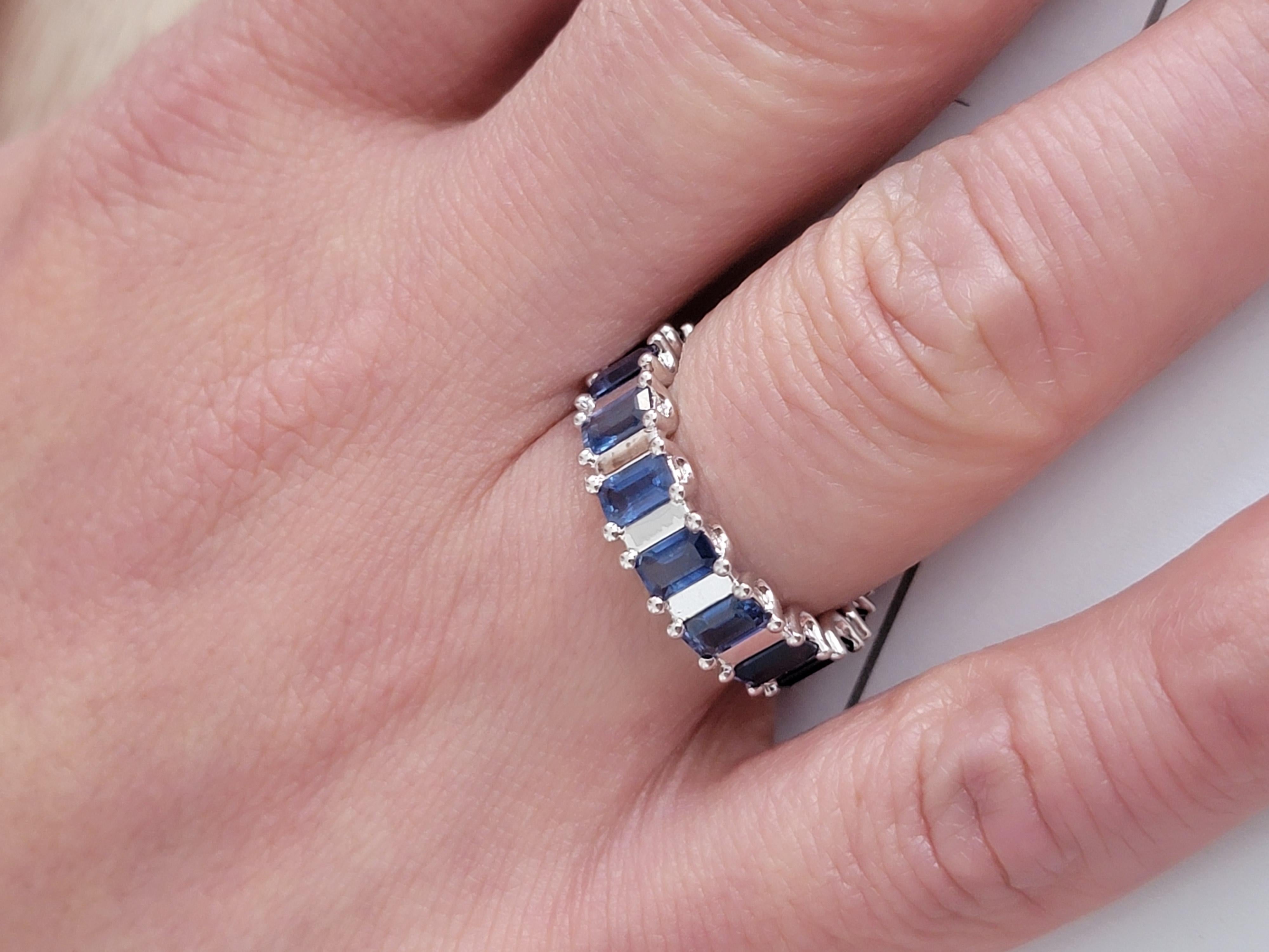 For Sale:  Vivid Blue Sapphire and 18K White Gold Infinity Band Ring with engraving 9
