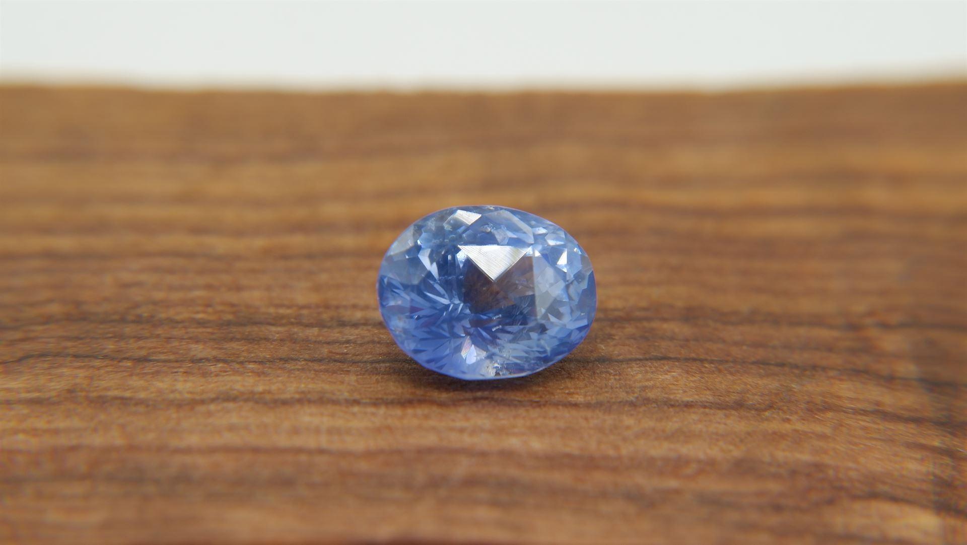 Women's or Men's 3.16 ct Vivid Blue Sapphire, Ceylon, Handcrafted, GIA For Sale