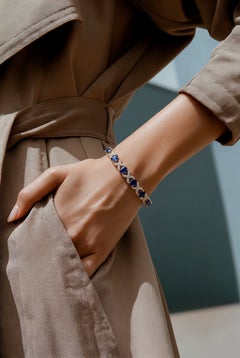 Armband aus leuchtend blauen Saphiren, Diamanten und Gold: 12 Karat Saphire, 2,85 Karat Diamanten