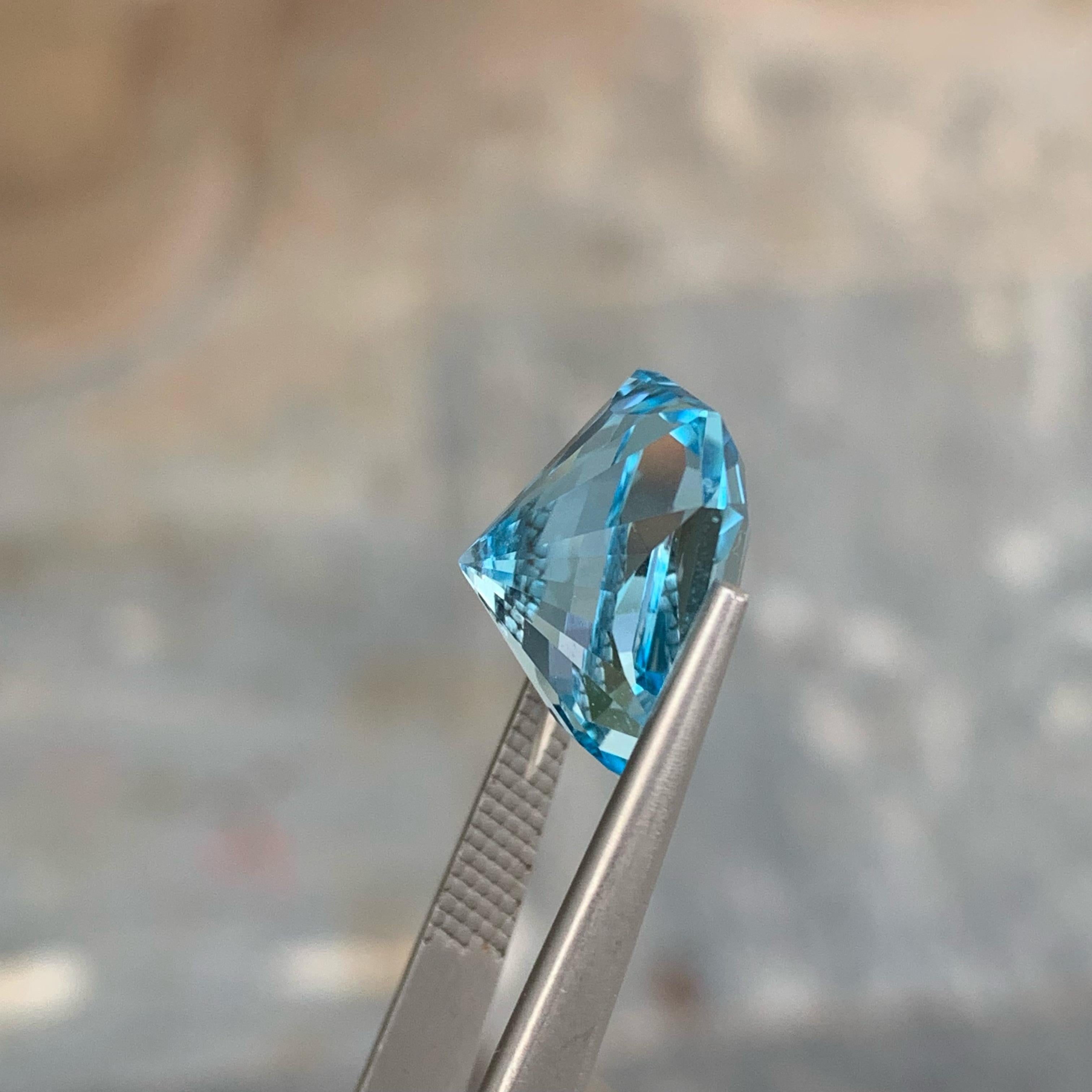 Vivid Blue Topaz 15.65 carats Asscher Cut Natural Loose Madagascar's Gemstone Neuf - En vente à Bangkok, TH