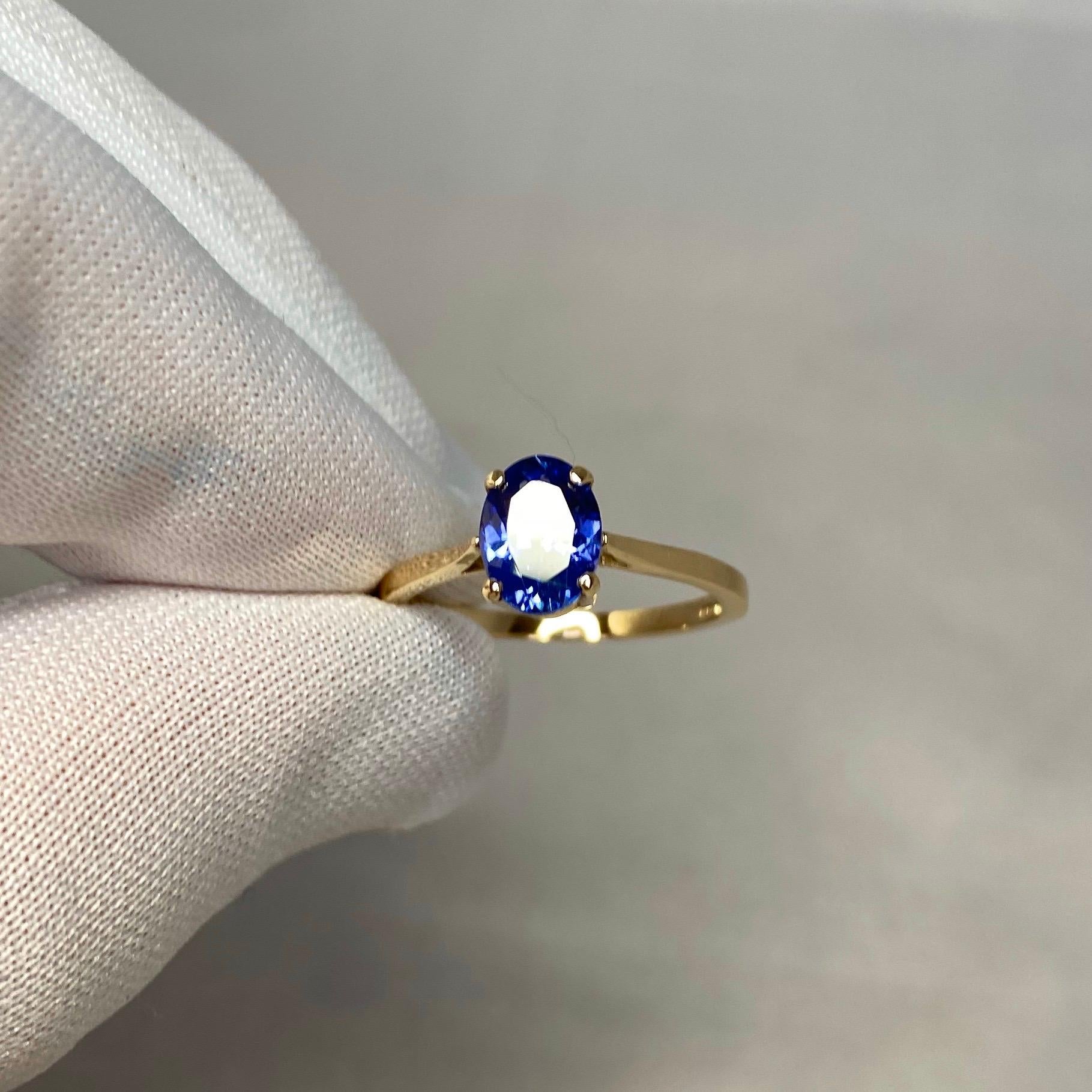 Vivid Blue Violet 1.34 Carat Tanzanite Oval Cut Yellow Gold Solitaire Ring 3