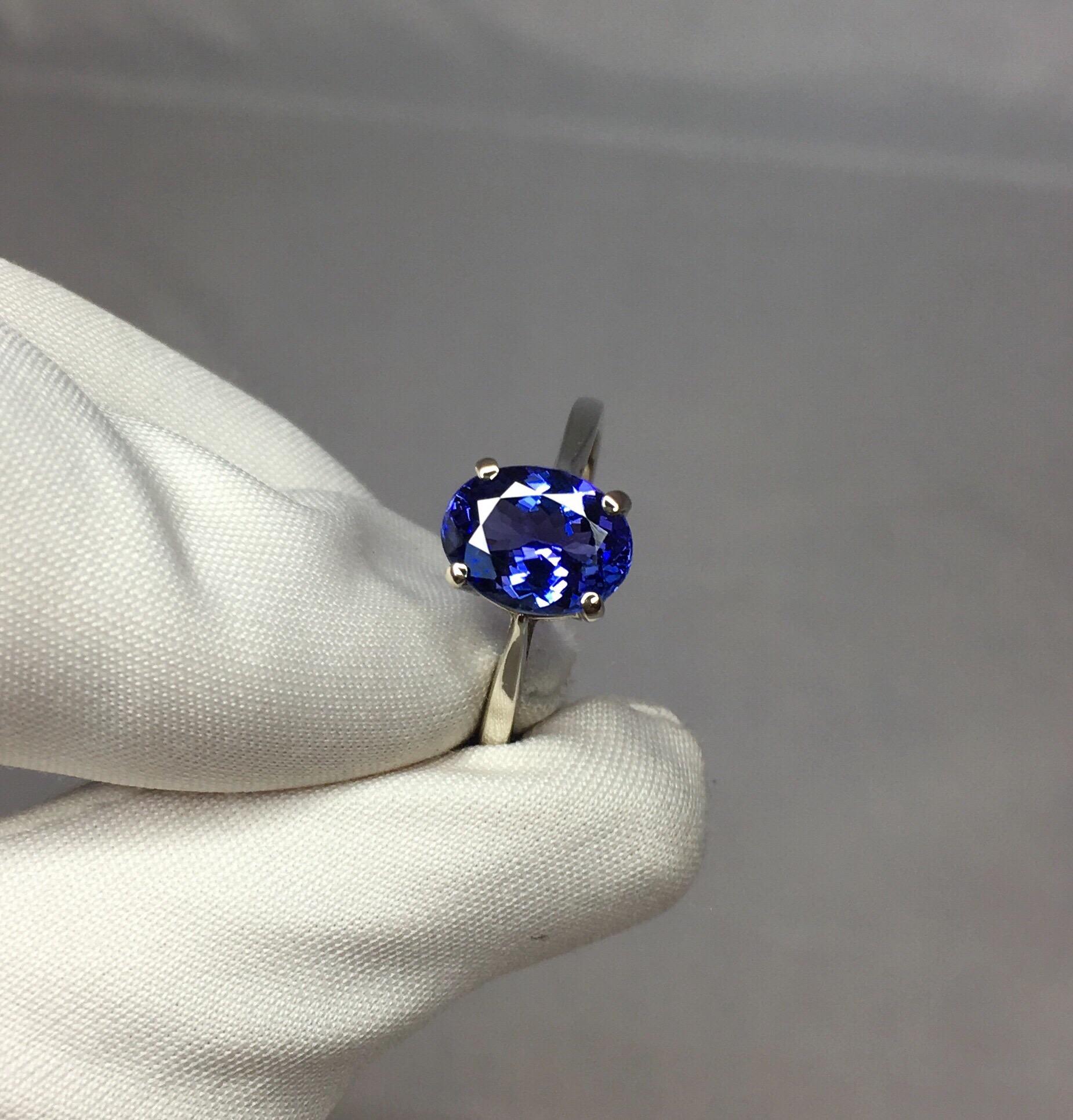 Vivid Blue Violet Tanzanite 1.77 Carat Oval Cut Solitaire 14 Karat Gold Ring 2