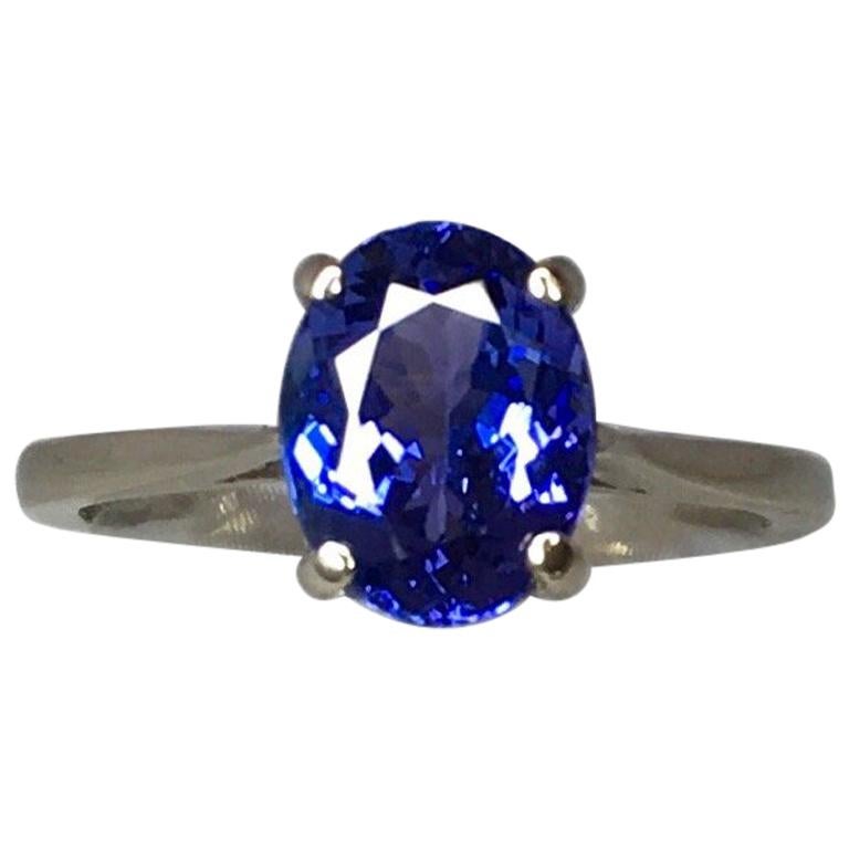 Vivid Blue Violet Tanzanite 1.77 Carat Oval Cut Solitaire 14 Karat Gold Ring
