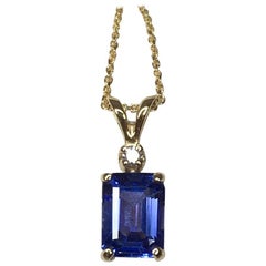 Vivid Blue Violet Tanzanite and Diamond Yellow Gold Pendant Necklace Emerald Cut