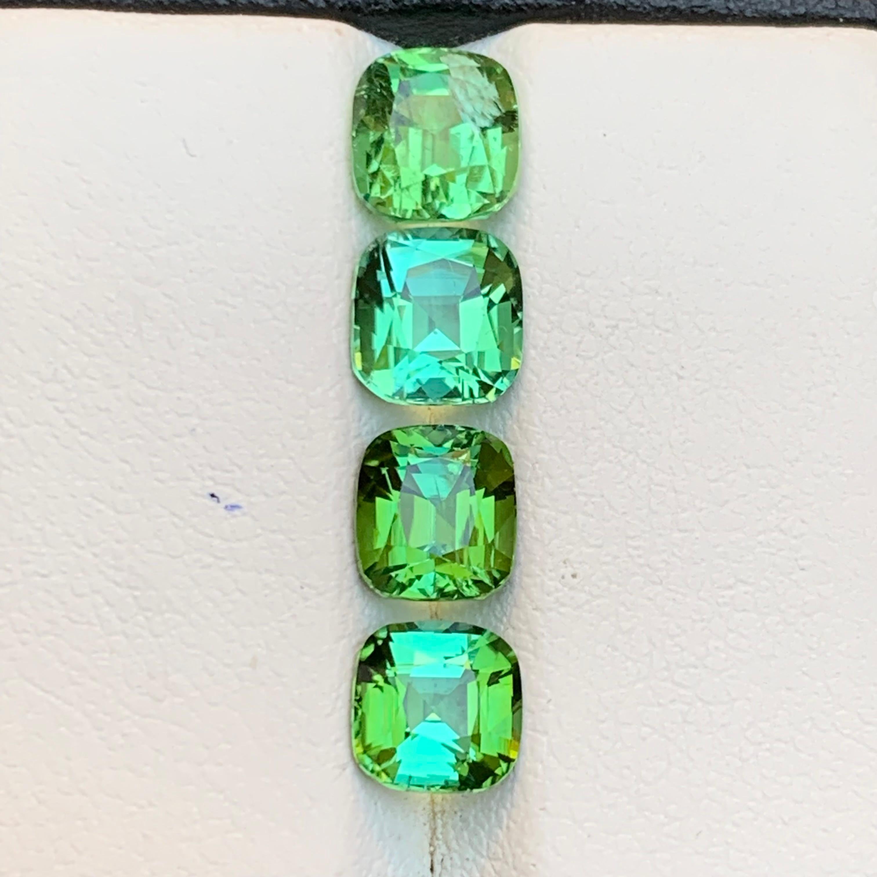 Lebendiger bläulich grüner Turmalin 6 Karat Kissenschliff Natürliche lose Edelsteine Paket im Angebot 8