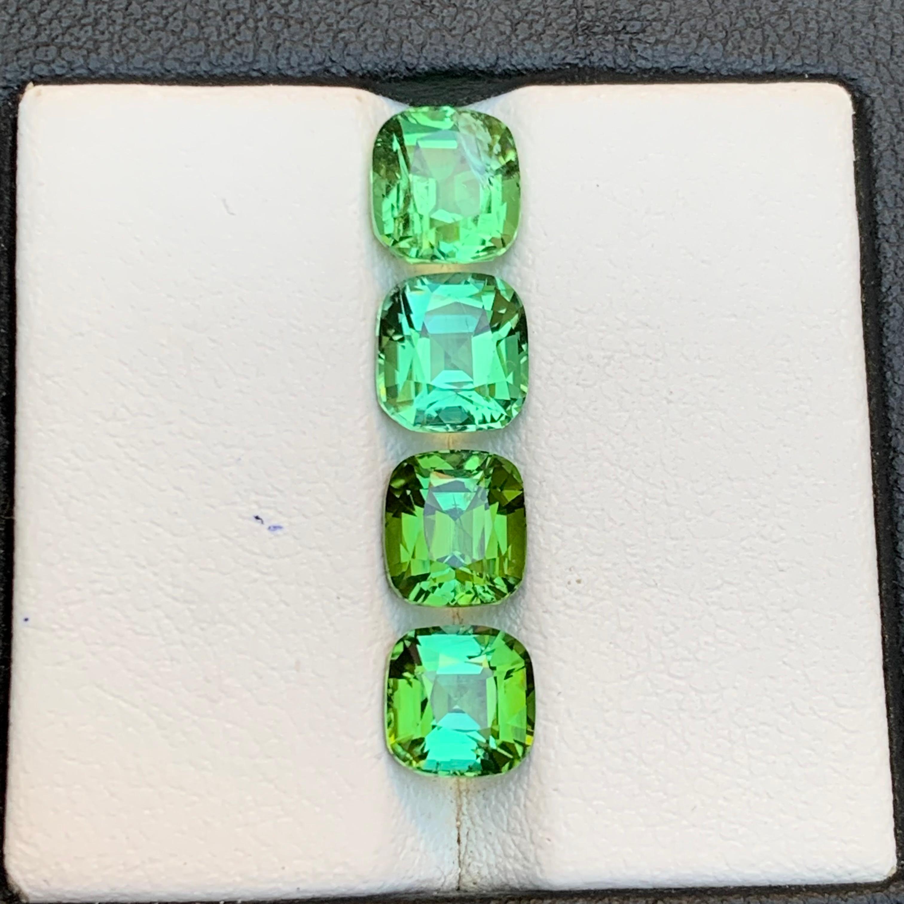 Lebendiger bläulich grüner Turmalin 6 Karat Kissenschliff Natürliche lose Edelsteine Paket im Zustand „Neu“ im Angebot in Peshawar, PK