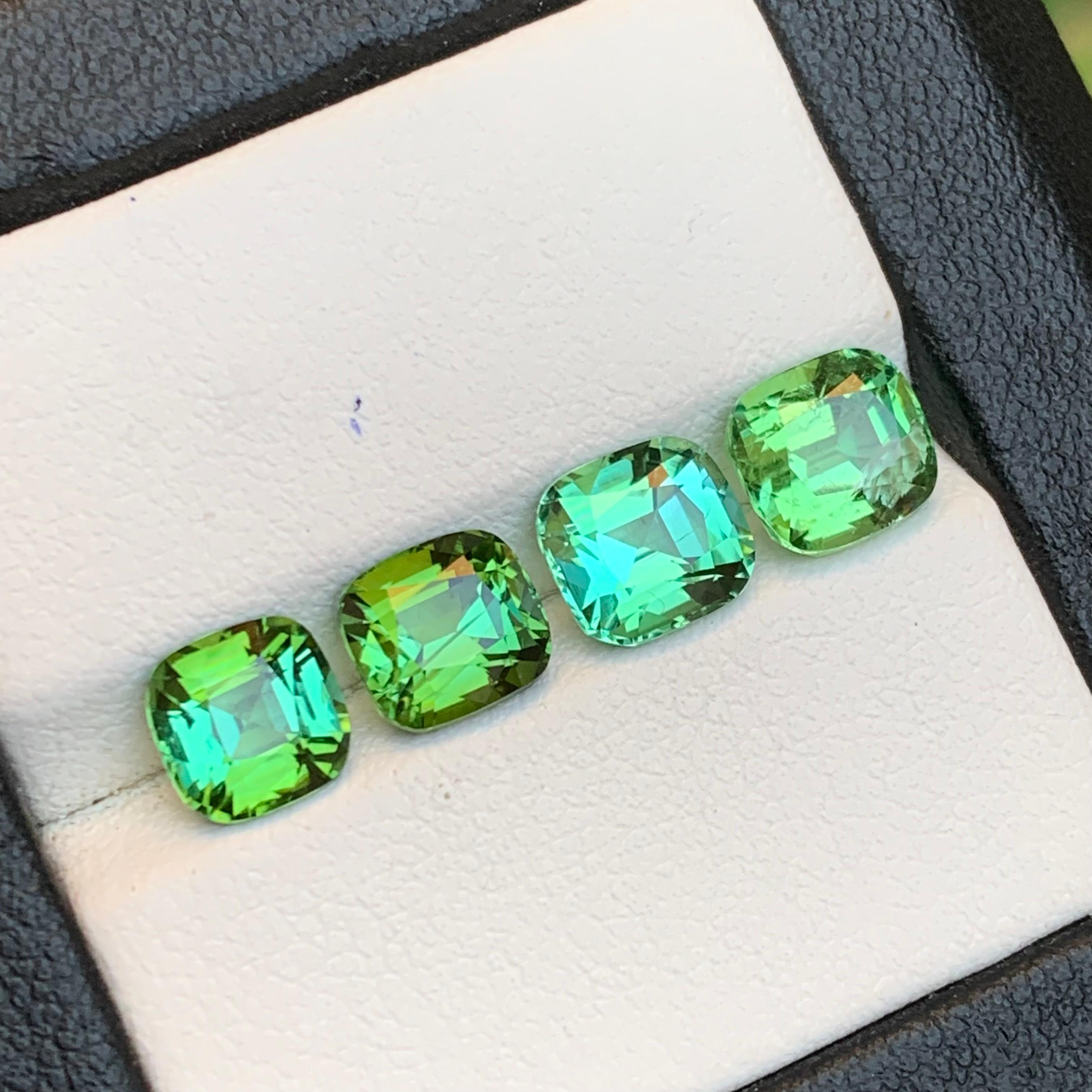 Lebendiger bläulich grüner Turmalin 6 Karat Kissenschliff Natürliche lose Edelsteine Paket im Angebot 4