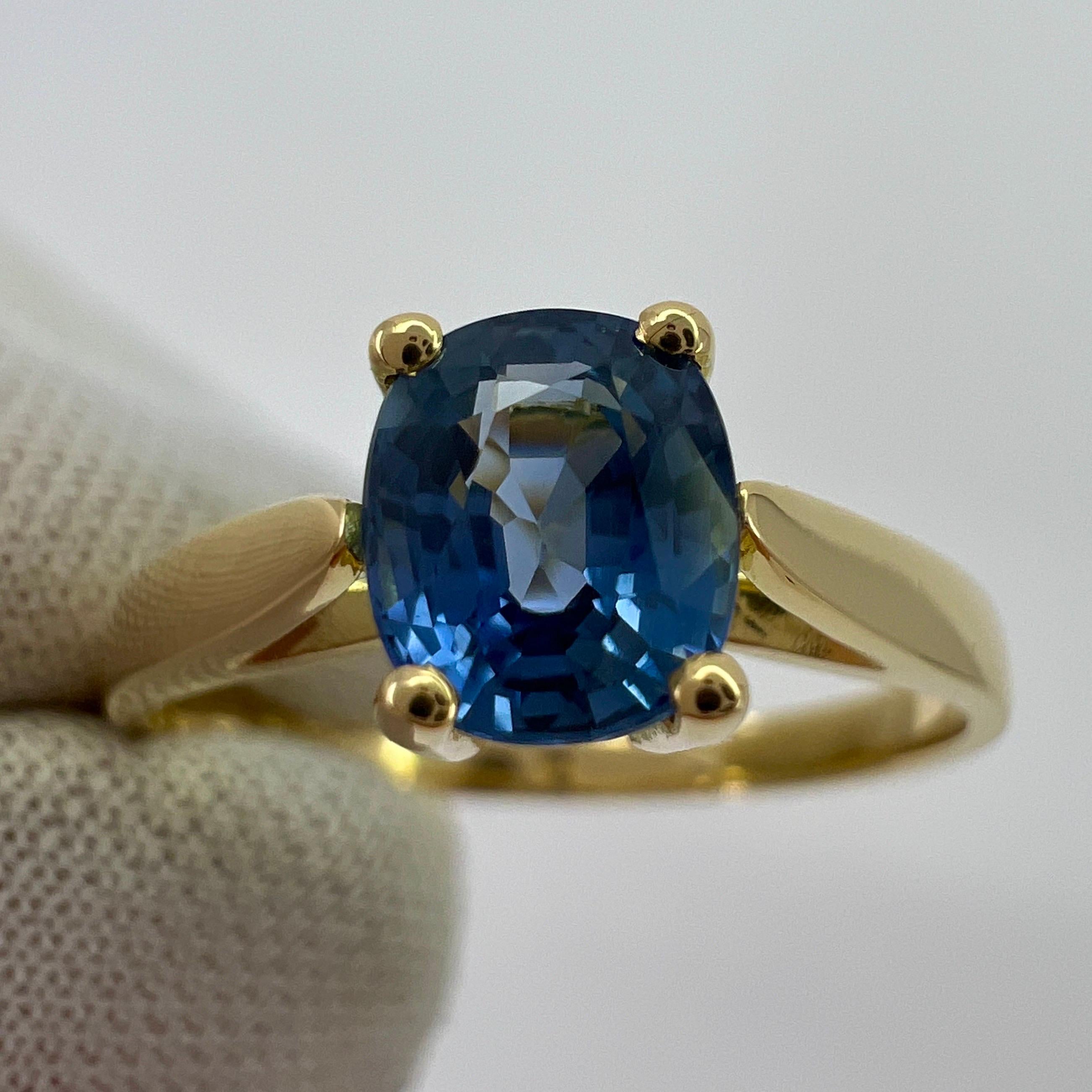 Women's or Men's Vivid Cornflower Blue 1.03ct Ceylon Sapphire Cushion Cut 18k Gold Solitaire Ring