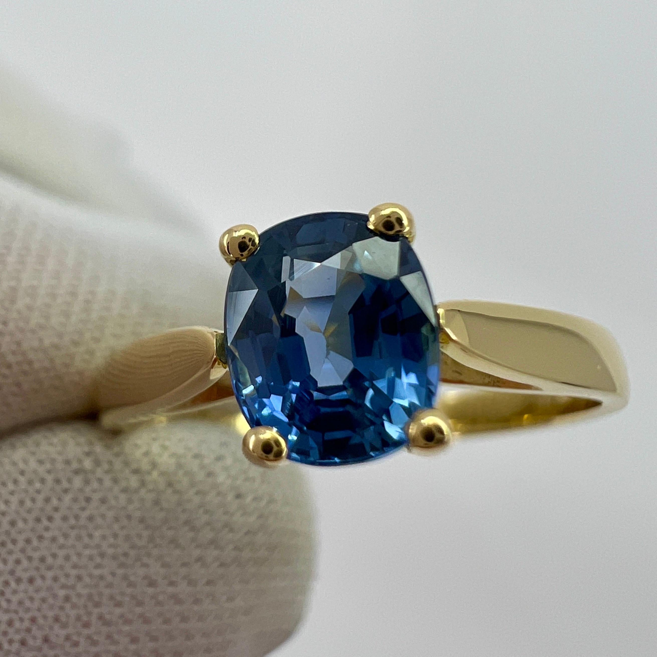 Vivid Cornflower Blue 1.03ct Ceylon Sapphire Cushion Cut 18k Gold Solitaire Ring 3