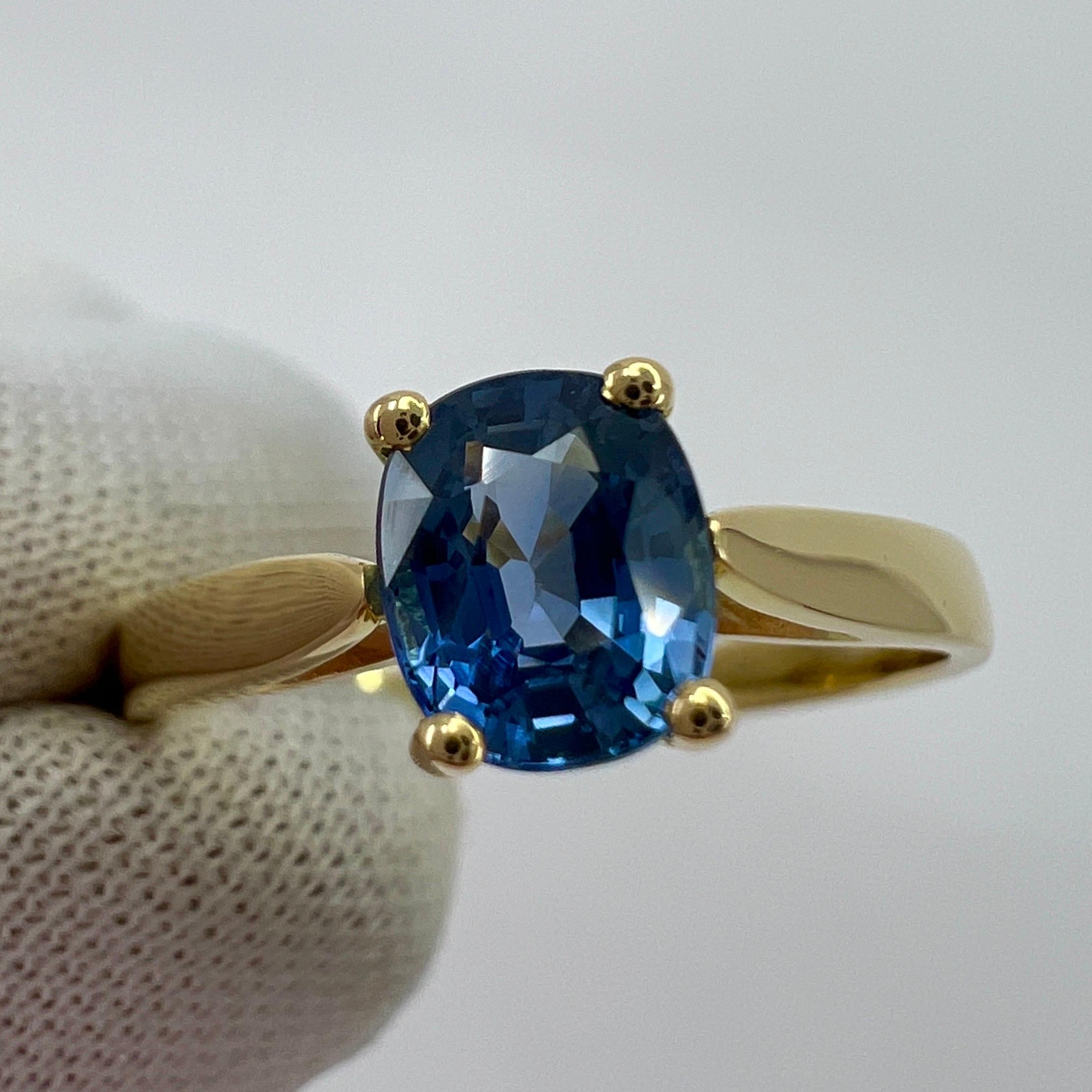 Vivid Cornflower Blue 1.03ct Ceylon Sapphire Cushion Cut 18k Gold Solitaire Ring 4