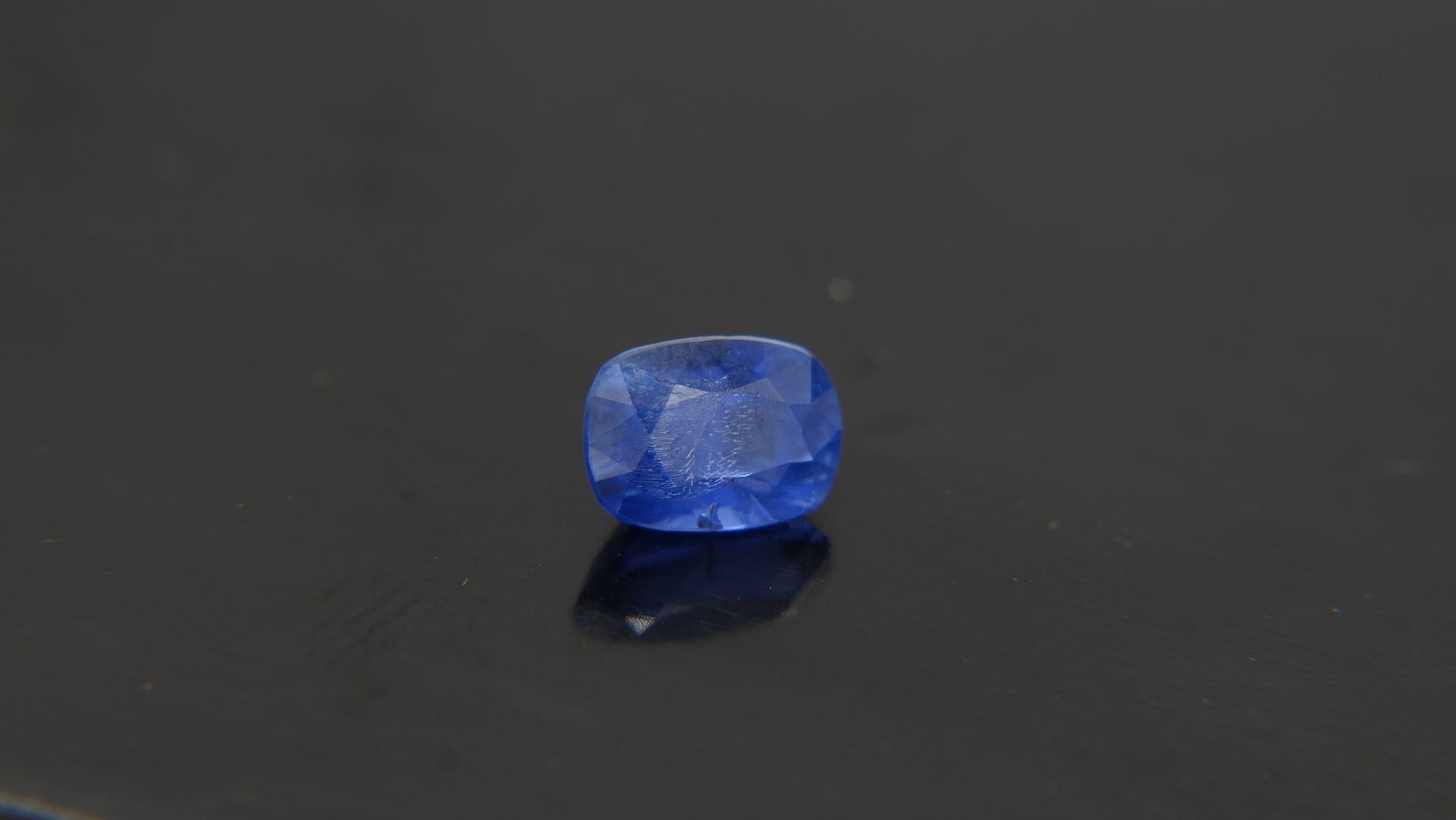 1.13 ct Vivid Cornflower Blue Sapphire, Unheated, GIA For Sale 4