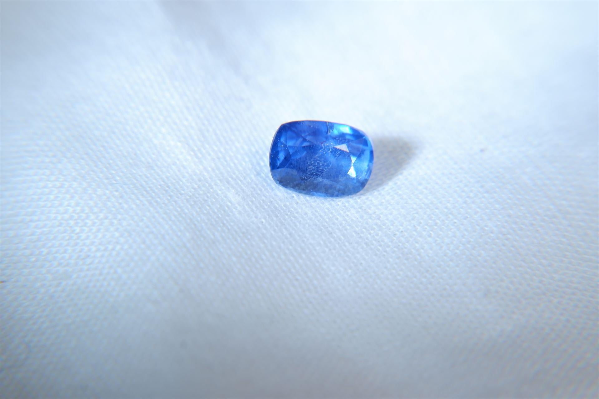 Women's or Men's 1.13 ct Vivid Cornflower Blue Sapphire, Unheated, GIA For Sale