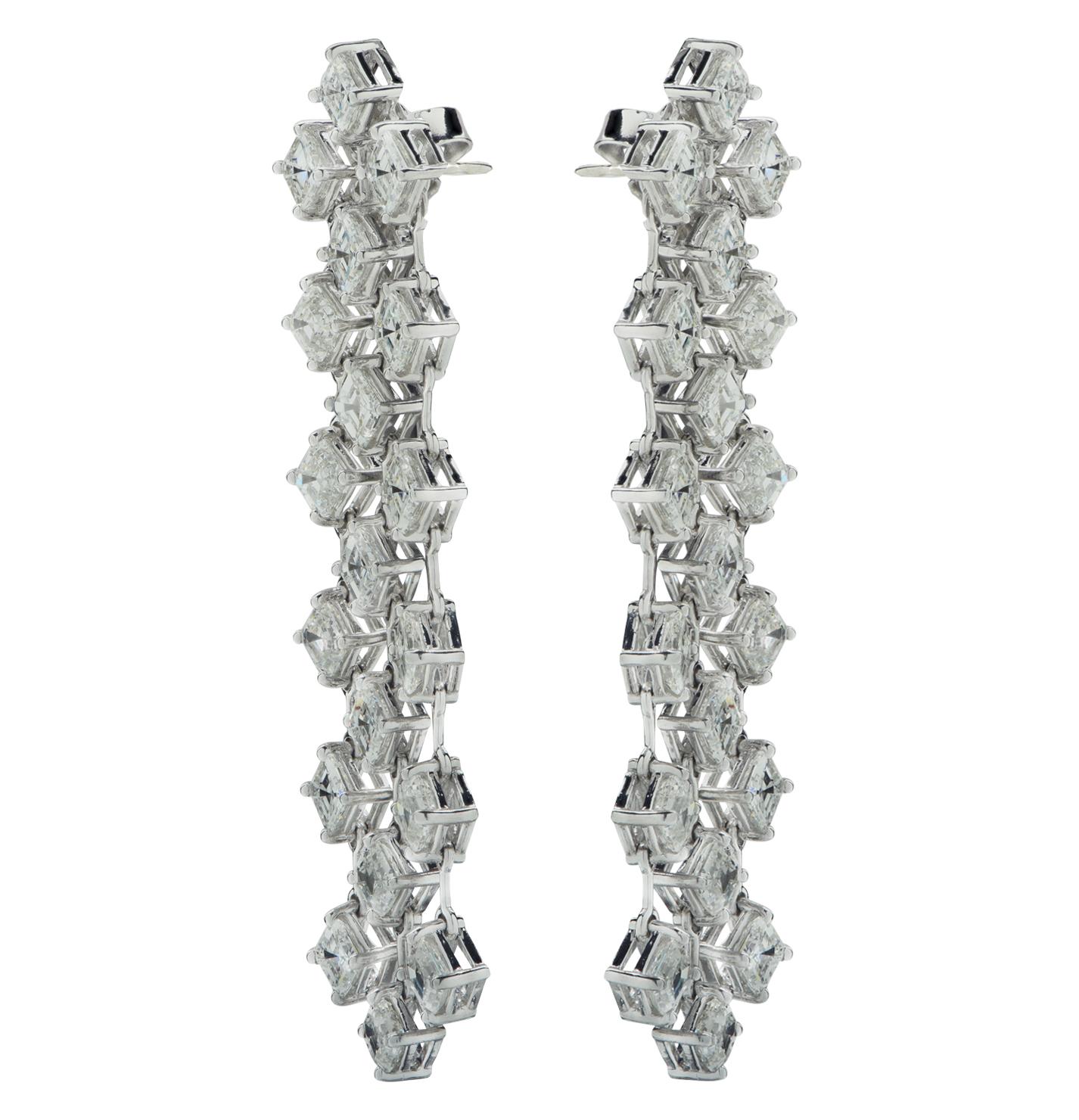 Vivid Diamond 16 Carat Asscher Cut Diamond Dangle Earrings In New Condition In Miami, FL