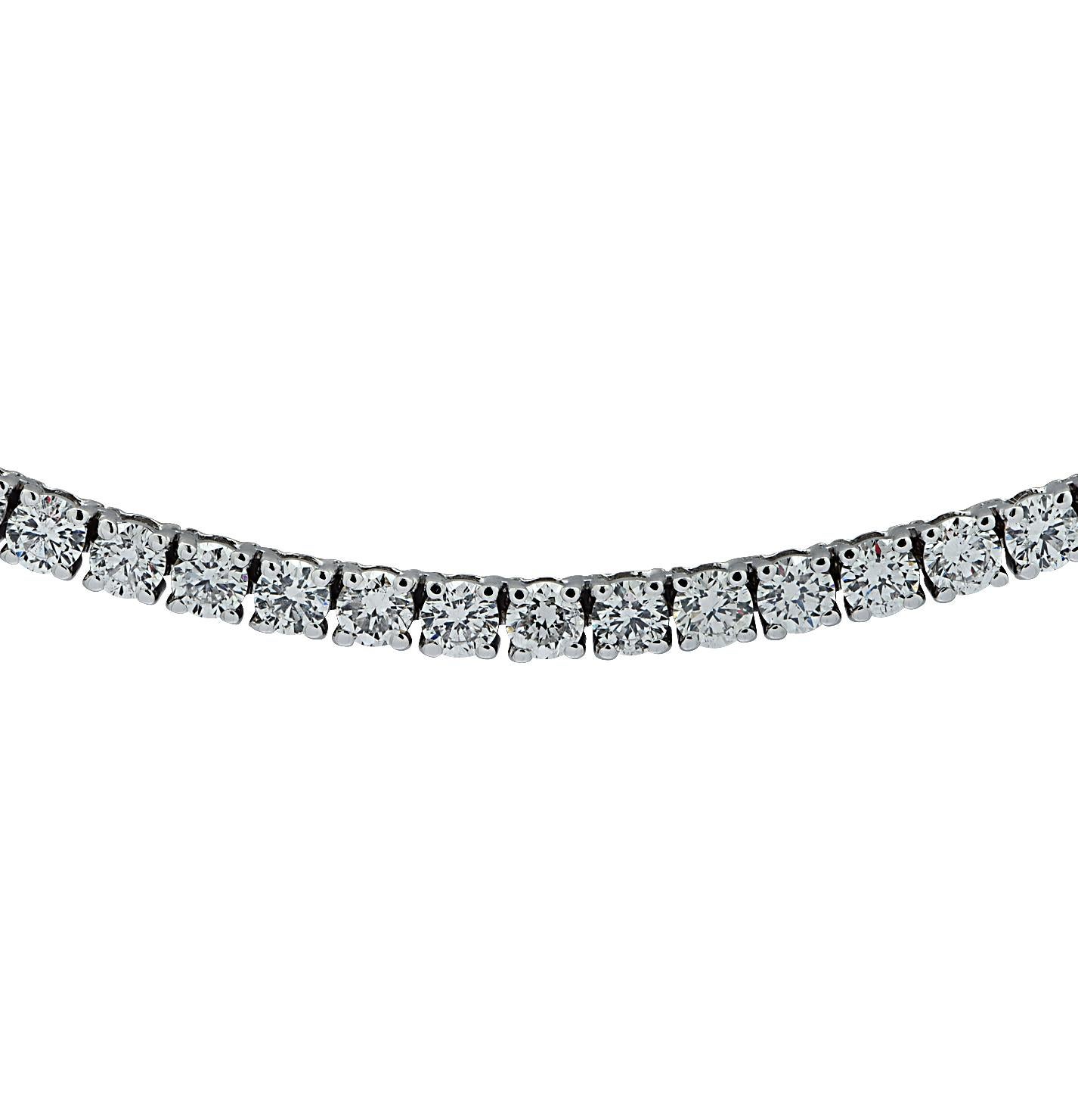 Modern Vivid Diamonds 12.52 Carat Straight Line Diamond Tennis Necklace