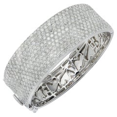 Vivid Diamonds 13.90 Carat Diamond 11 Row Pave Bangle Bracelet 