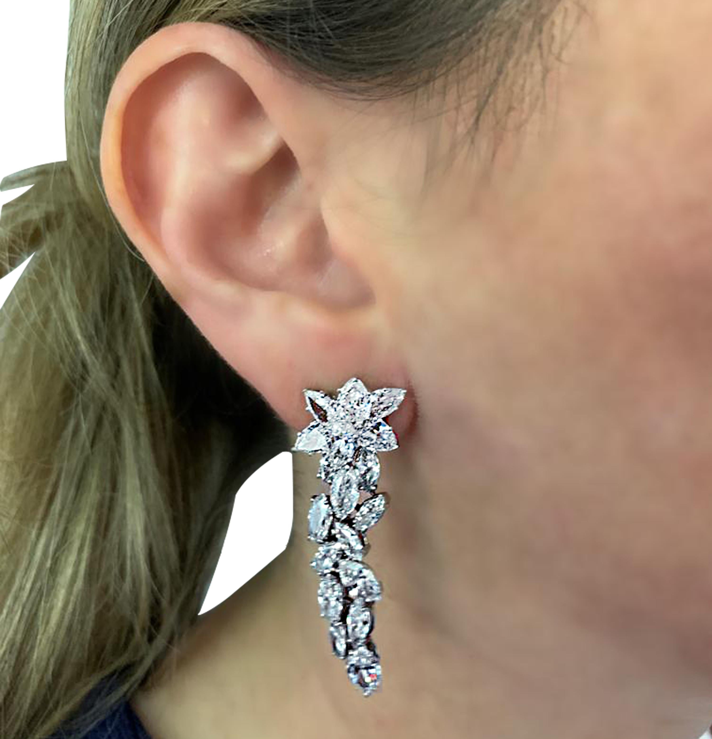 Modern Vivid Diamonds 14 Carat Diamond Dangle Earrings For Sale