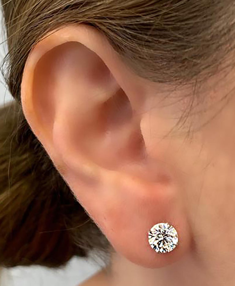 Round Cut Vivid Diamonds 2.21 Carat Diamond Solitaire Stud Earrings For Sale
