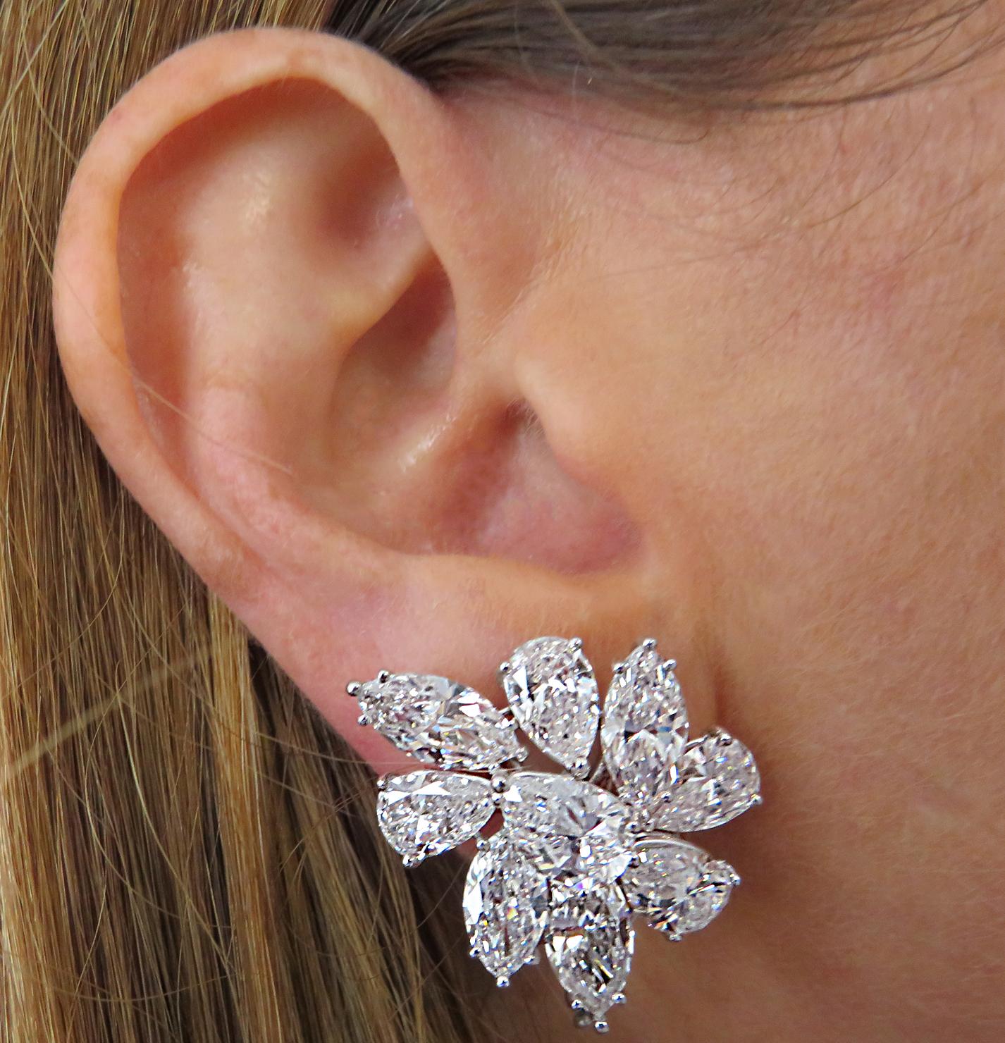 Modern Vivid Diamonds 25.02 Carat Diamond Cluster Earrings For Sale