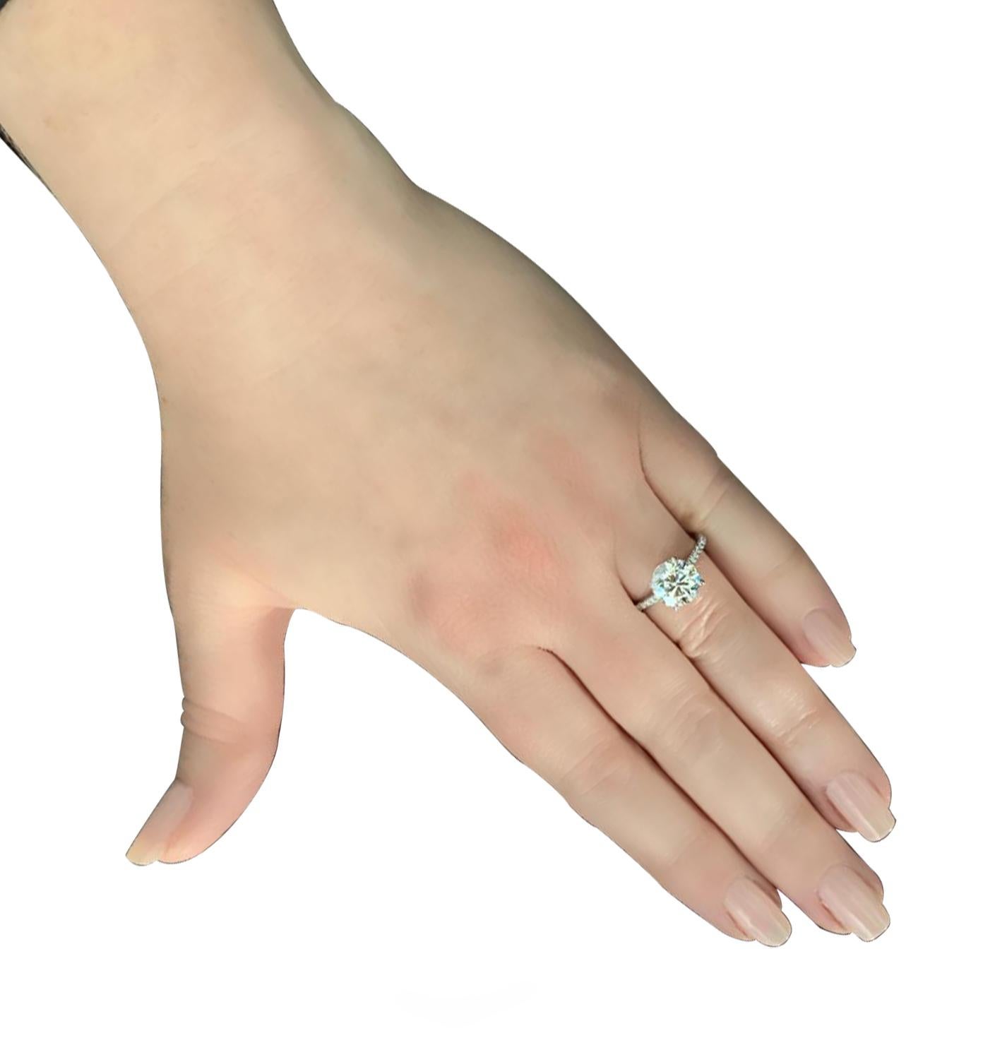 Vivid Diamonds 2.72 Carat Diamond Engagement Ring In New Condition In Miami, FL