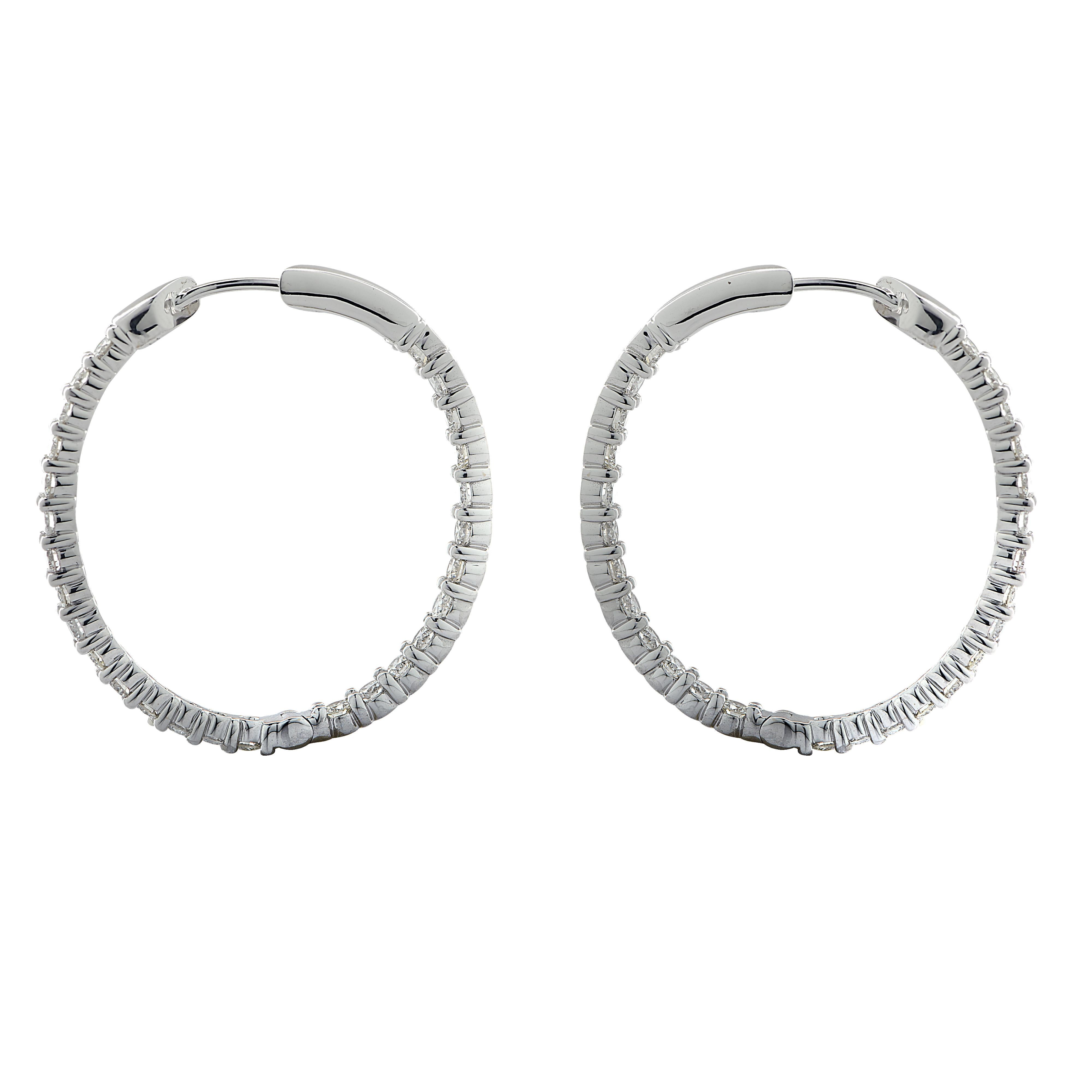 Modern Vivid Diamonds 2.83 Carat Diamond Hoop Earrings