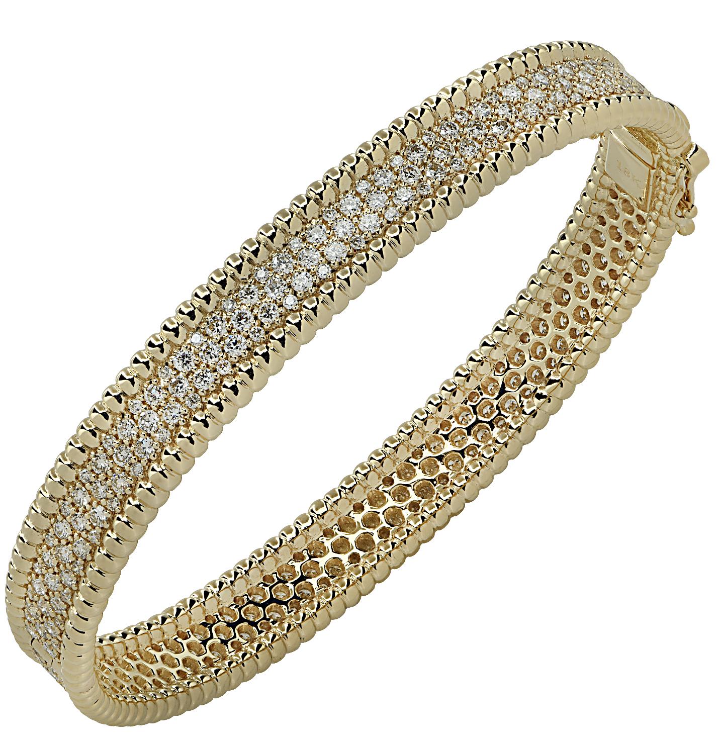 Modern Vivid Diamonds 2.88 Carat Diamond Bangle Bracelet For Sale