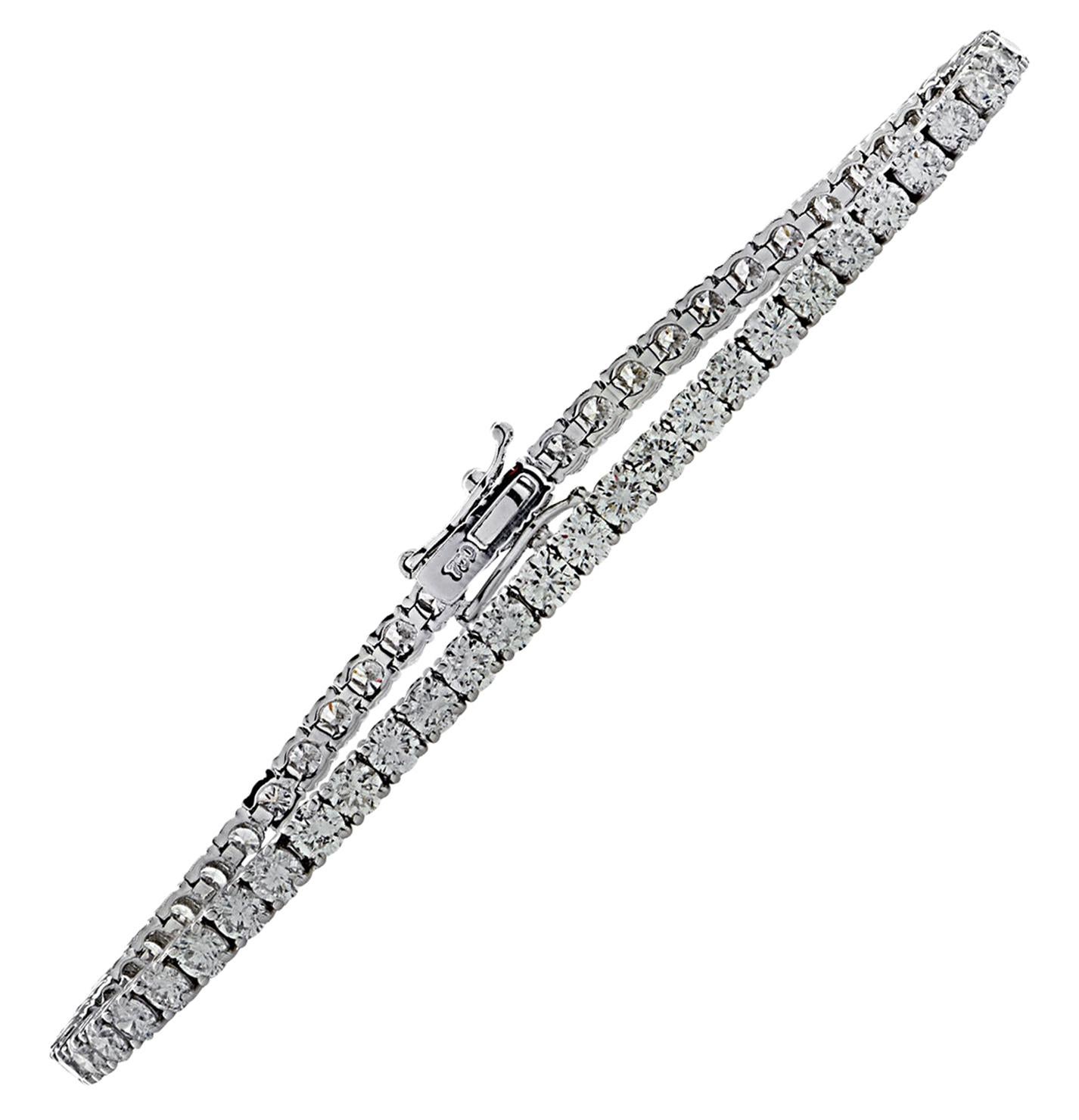 Vivid Diamonds 3.08 Carat Diamond Tennis Bracelet For Sale