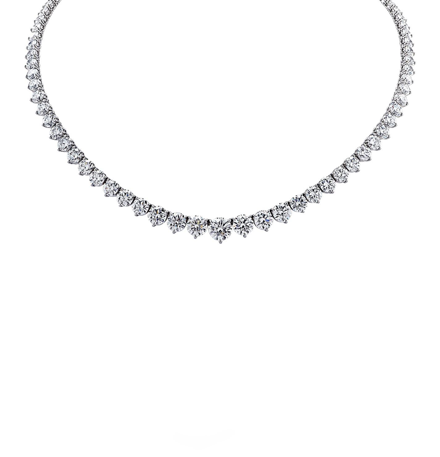 Round Cut Vivid Diamonds 32 Carat Riviere Necklace For Sale