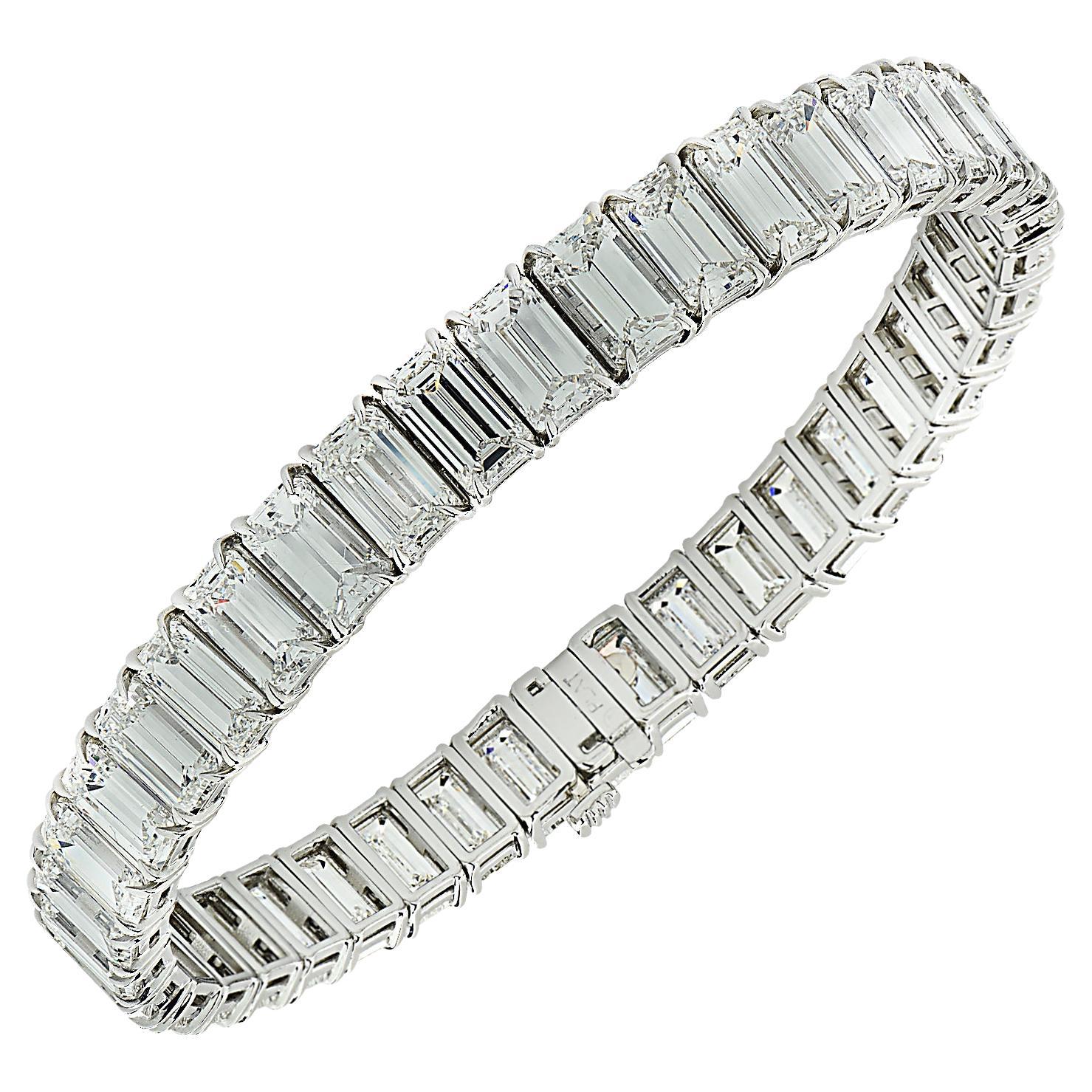 Vivid Diamonds 32.10 Carat Emerald Cut Diamond Bracelet For Sale