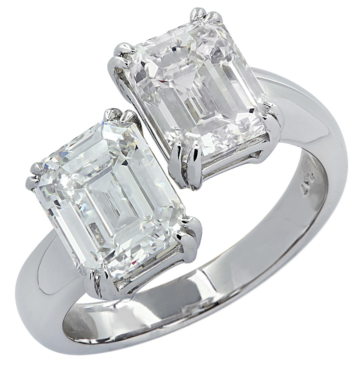 Vivid Diamonds 4.06 Carat Emerald Cut Diamond Moi Et Toi Ring 2