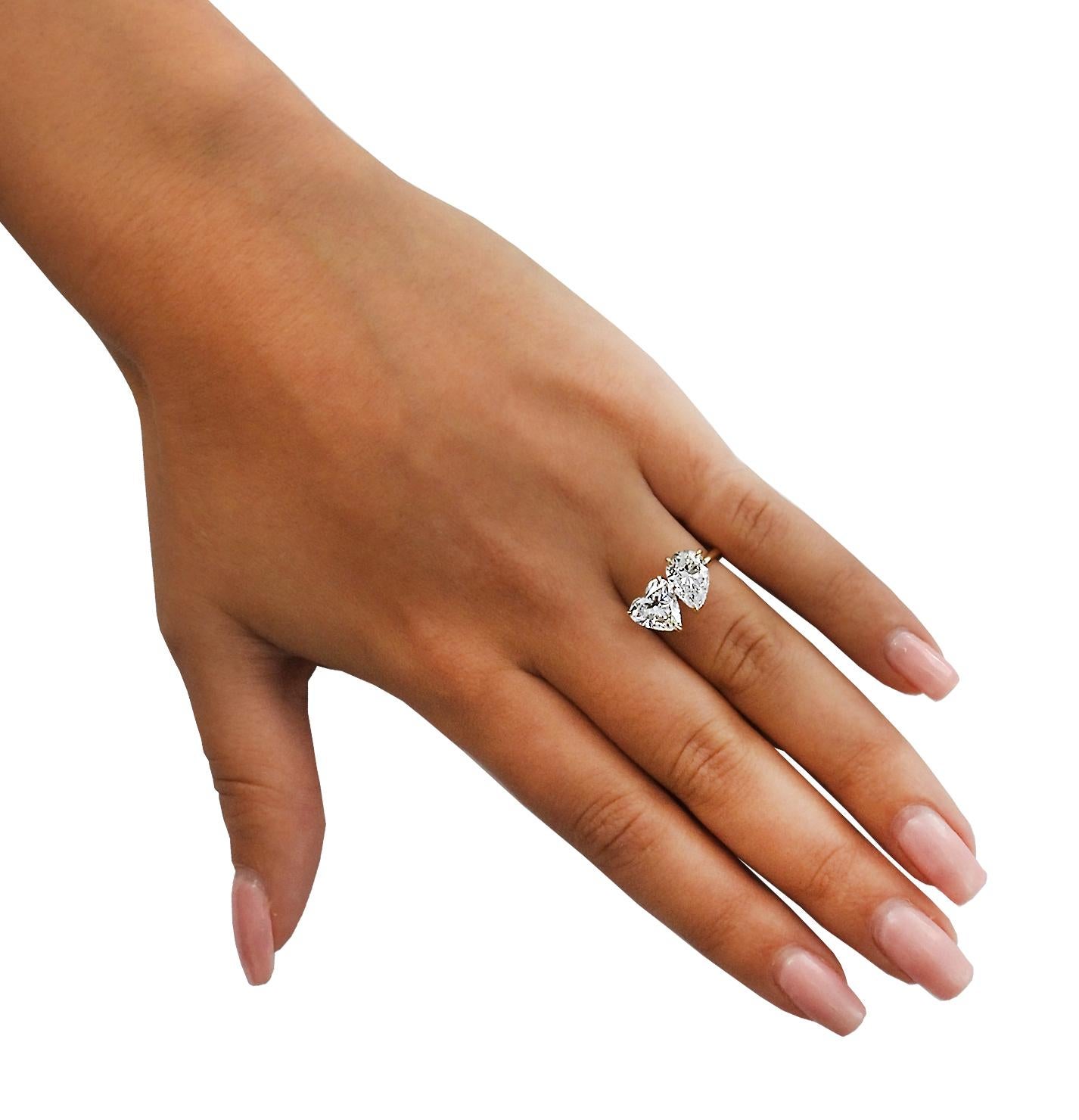 Bypass-Ring mit lebhaften Diamanten, 4,10 Karat Diamanten (Moderne)