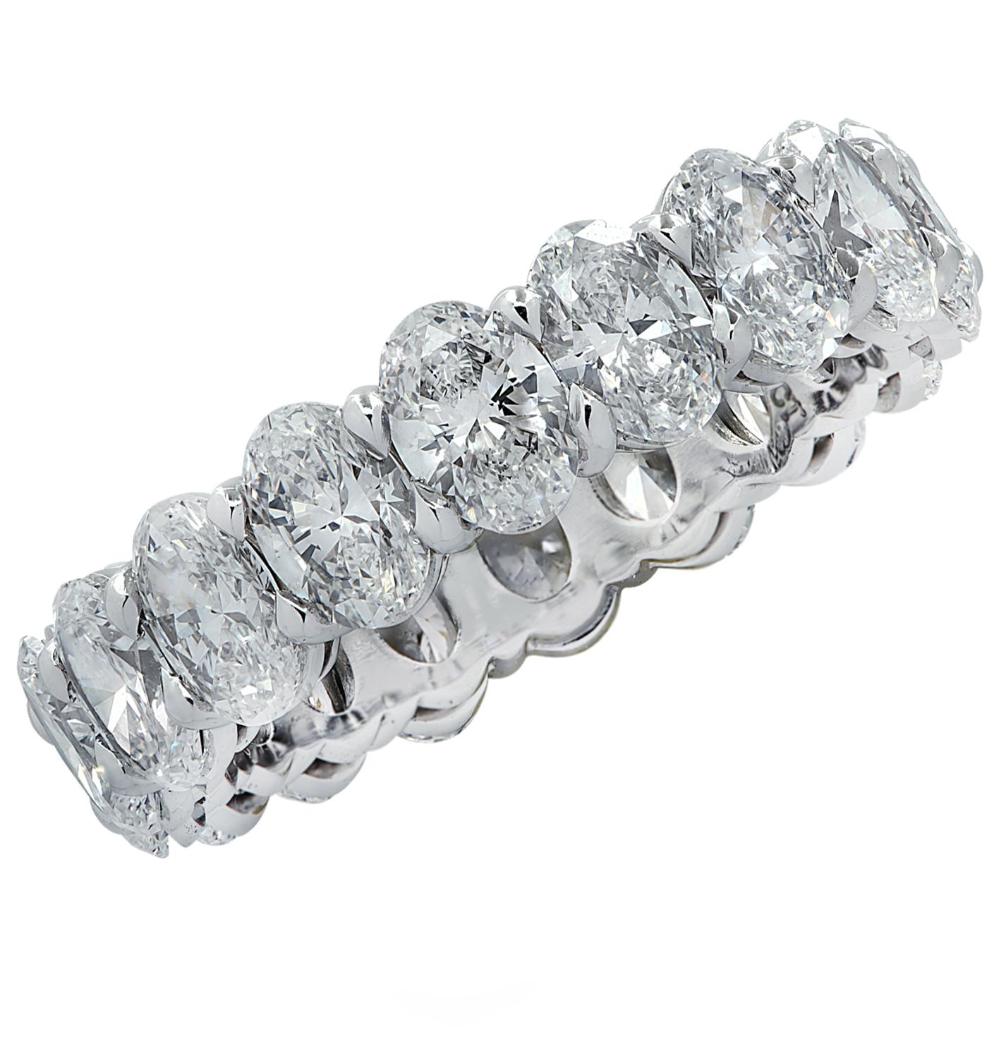 Taille ovale Bracelet d'éternité en diamants vifs de 4,31 carats en vente