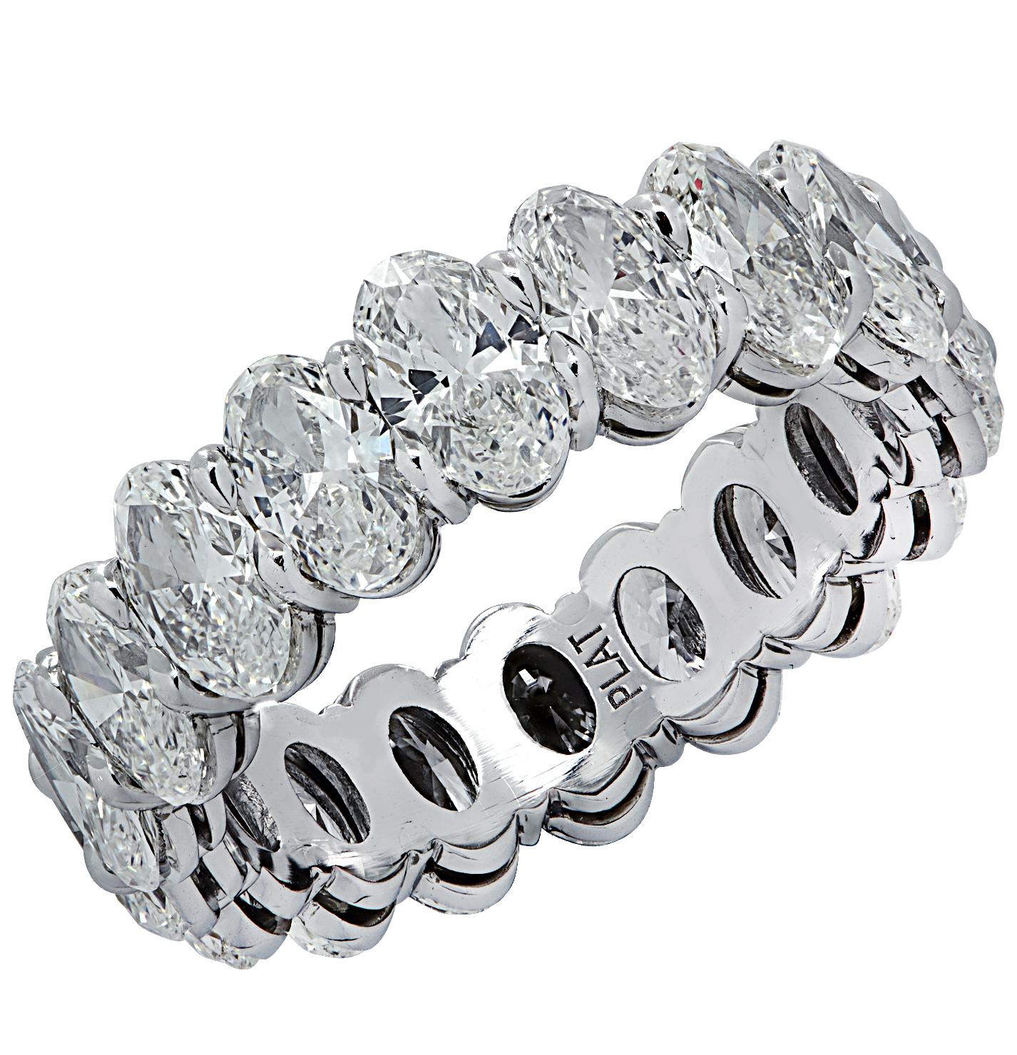 Vivid Diamonds 4.96 Carat Oval Diamond Eternity Band In New Condition For Sale In Miami, FL