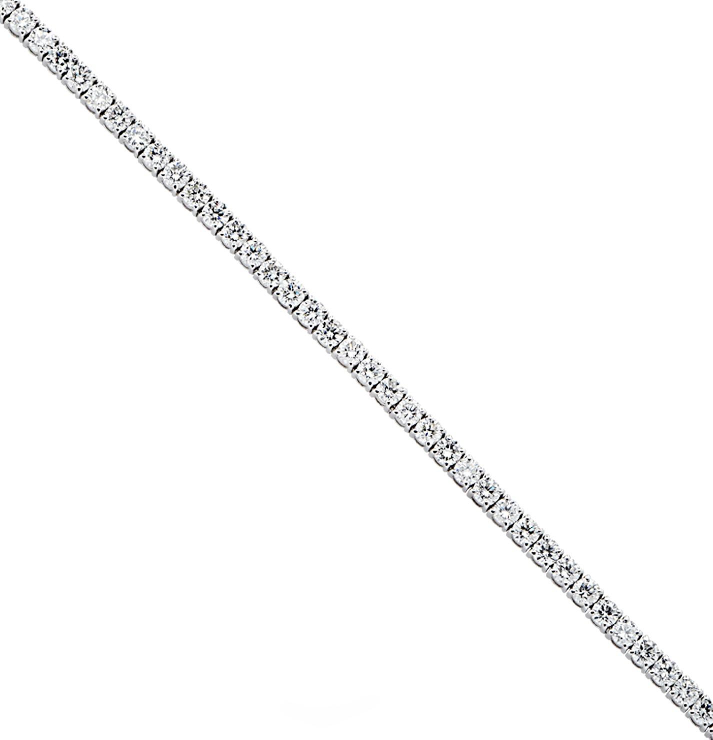 Vivid Diamonds 6.10 Carat Diamond Tennis Bracelet In New Condition For Sale In Miami, FL